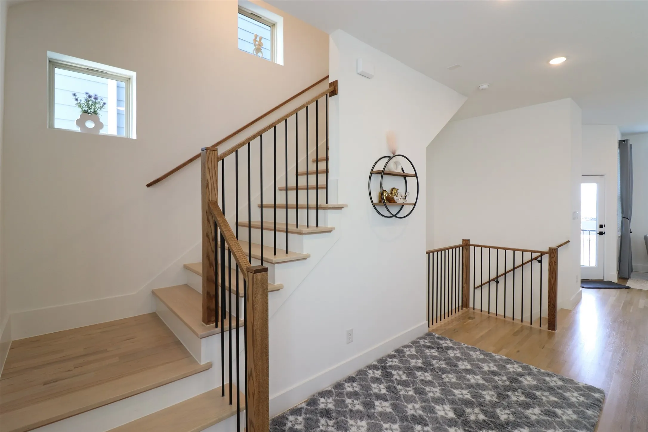 Single Family Residence For Rent in Rockwall County , 1205 Marc Place, Rowlett, Texas 75088, 4 Bedroom, 4 Bathroom, 2 Garage spaces, 2,261 Sqft, built in 2024, mls#21229546, Real Estate Agent in Rowlett, Homes For Rent in Rockwall county, Homes For Rent in Rowlett, Realtor in Rowlett Texas, Real Estate Brokerage Independent Realty Texas, Luminita Cordes Realtor