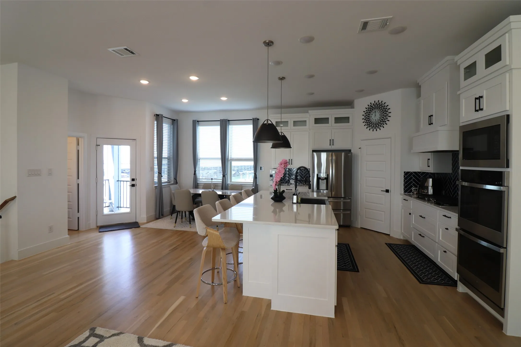 Single Family Residence For Rent in Rockwall County , 1205 Marc Place, Rowlett, Texas 75088, 4 Bedroom, 4 Bathroom, 2 Garage spaces, 2,261 Sqft, built in 2024, mls#21229546, Real Estate Agent in Rowlett, Homes For Rent in Rockwall county, Homes For Rent in Rowlett, Realtor in Rowlett Texas, Real Estate Brokerage Independent Realty Texas, Luminita Cordes Realtor