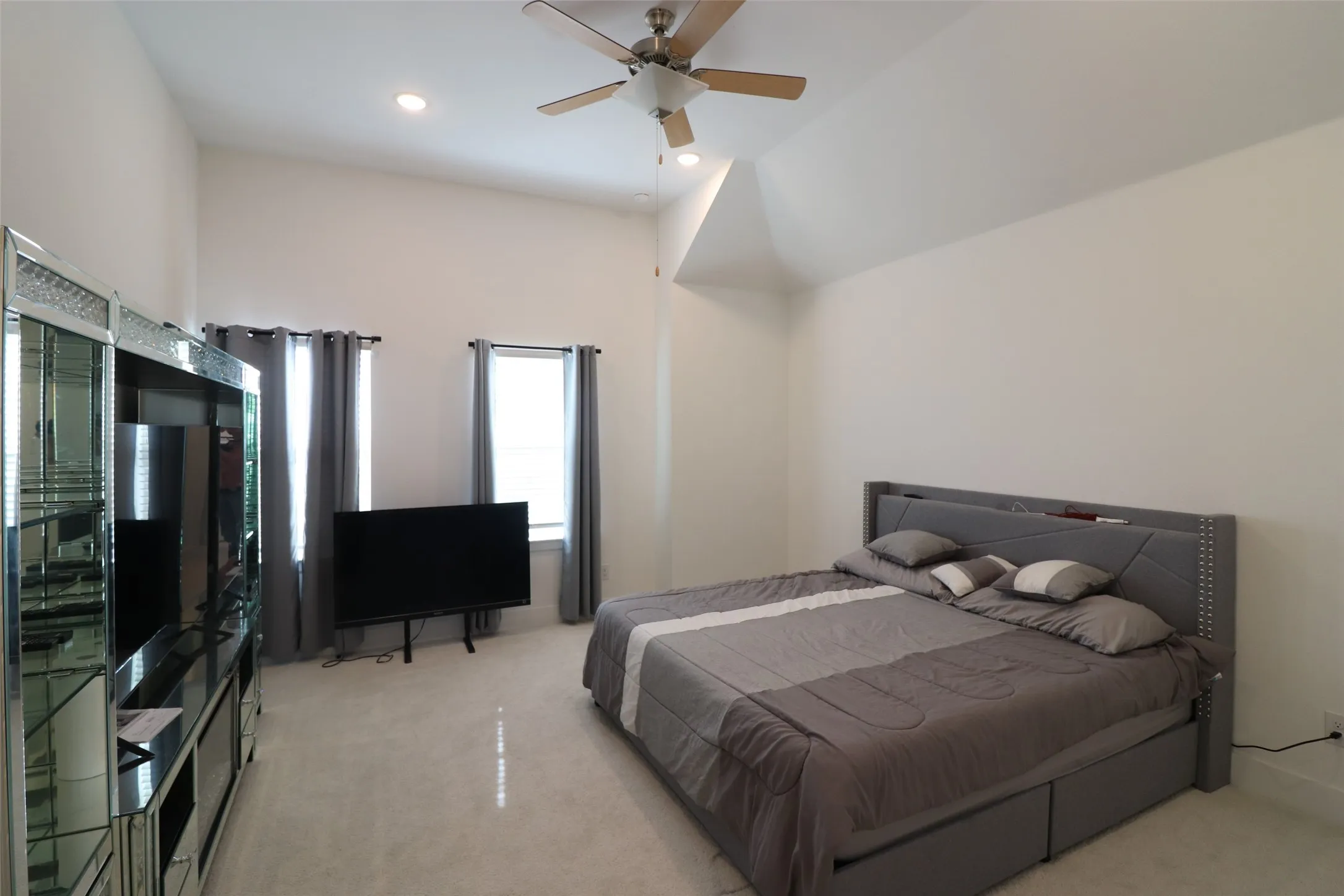 Single Family Residence For Rent in Rockwall County , 1205 Marc Place, Rowlett, Texas 75088, 4 Bedroom, 4 Bathroom, 2 Garage spaces, 2,261 Sqft, built in 2024, mls#21229546, Real Estate Agent in Rowlett, Homes For Rent in Rockwall county, Homes For Rent in Rowlett, Realtor in Rowlett Texas, Real Estate Brokerage Independent Realty Texas, Luminita Cordes Realtor