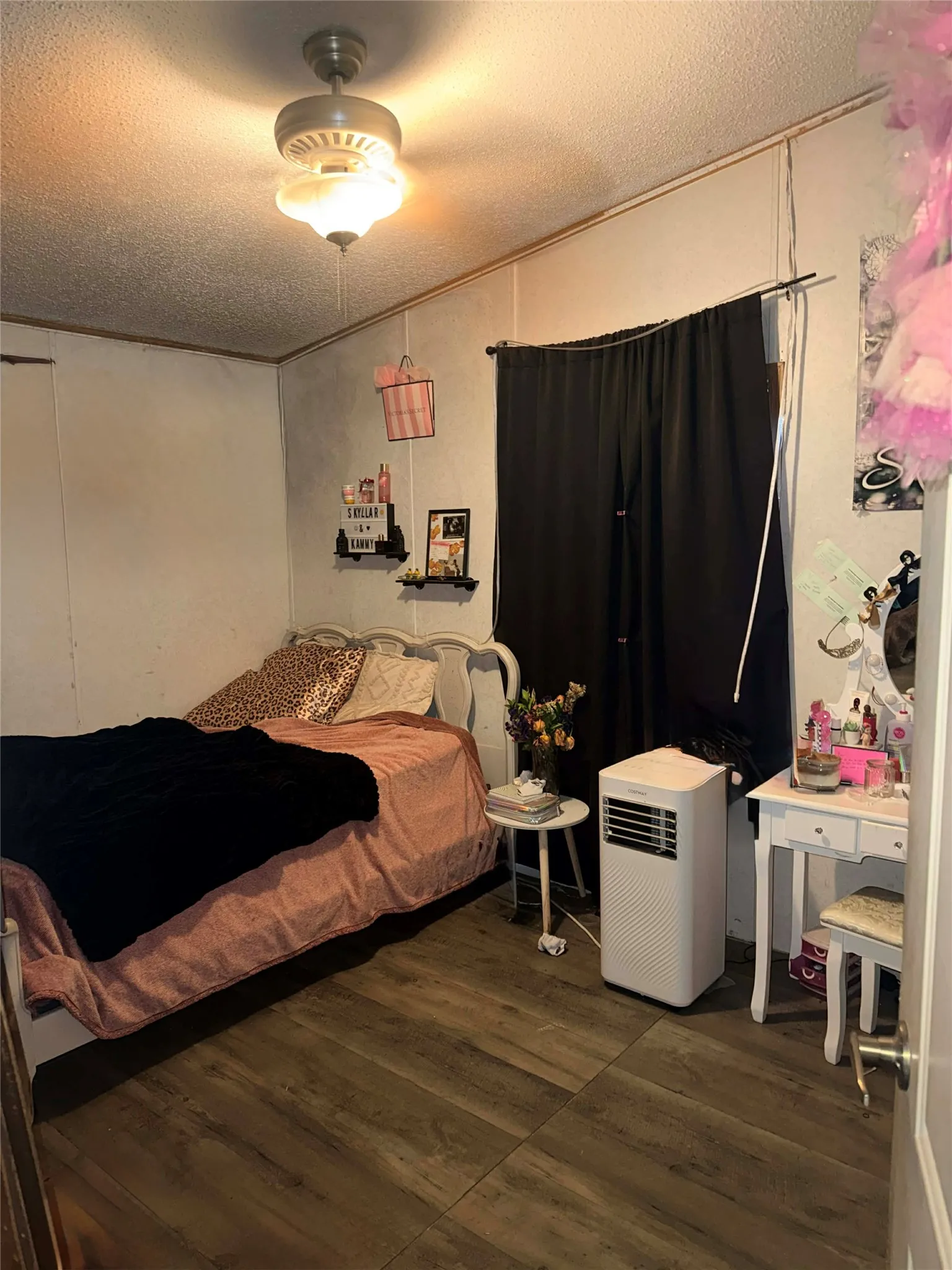 Single Family Residence For Sale in Henderson County , 9416 MANNING RANCH Road, Payne Springs, Texas 75124, 3 Bedroom, 2 Bathroom, 1 Garage spaces, 1,681 Sqft, built in 2004, Preowned, mls#21229594, Real Estate Agent in Payne Springs, Homes For Sale in Henderson county, Homes For Sale in Payne Springs, Realtor in Payne Springs Texas, Real Estate Brokerage Independent Realty Texas, Luminita Cordes Realtor