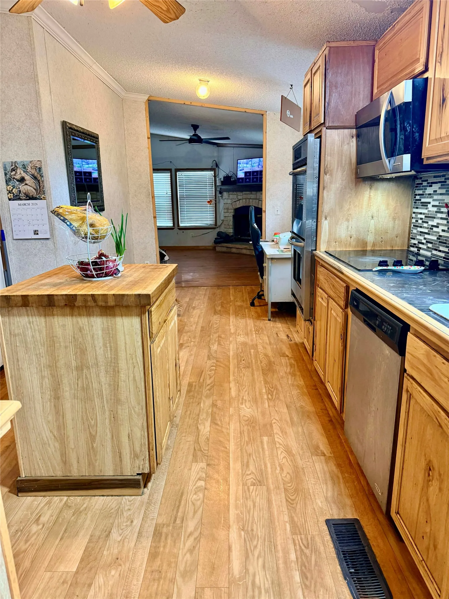Single Family Residence For Sale in Henderson County , 9416 MANNING RANCH Road, Payne Springs, Texas 75124, 3 Bedroom, 2 Bathroom, 1 Garage spaces, 1,681 Sqft, built in 2004, Preowned, mls#21229594, Real Estate Agent in Payne Springs, Homes For Sale in Henderson county, Homes For Sale in Payne Springs, Realtor in Payne Springs Texas, Real Estate Brokerage Independent Realty Texas, Luminita Cordes Realtor
