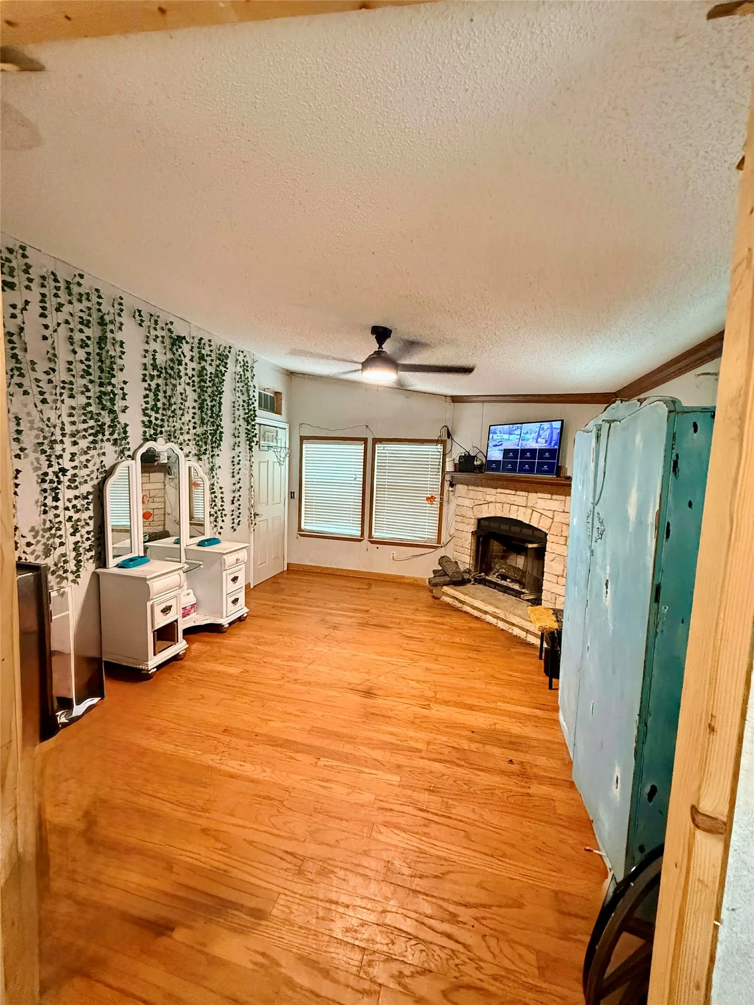 Single Family Residence For Sale in Henderson County , 9416 MANNING RANCH Road, Payne Springs, Texas 75124, 3 Bedroom, 2 Bathroom, 1 Garage spaces, 1,681 Sqft, built in 2004, Preowned, mls#21229594, Real Estate Agent in Payne Springs, Homes For Sale in Henderson county, Homes For Sale in Payne Springs, Realtor in Payne Springs Texas, Real Estate Brokerage Independent Realty Texas, Luminita Cordes Realtor