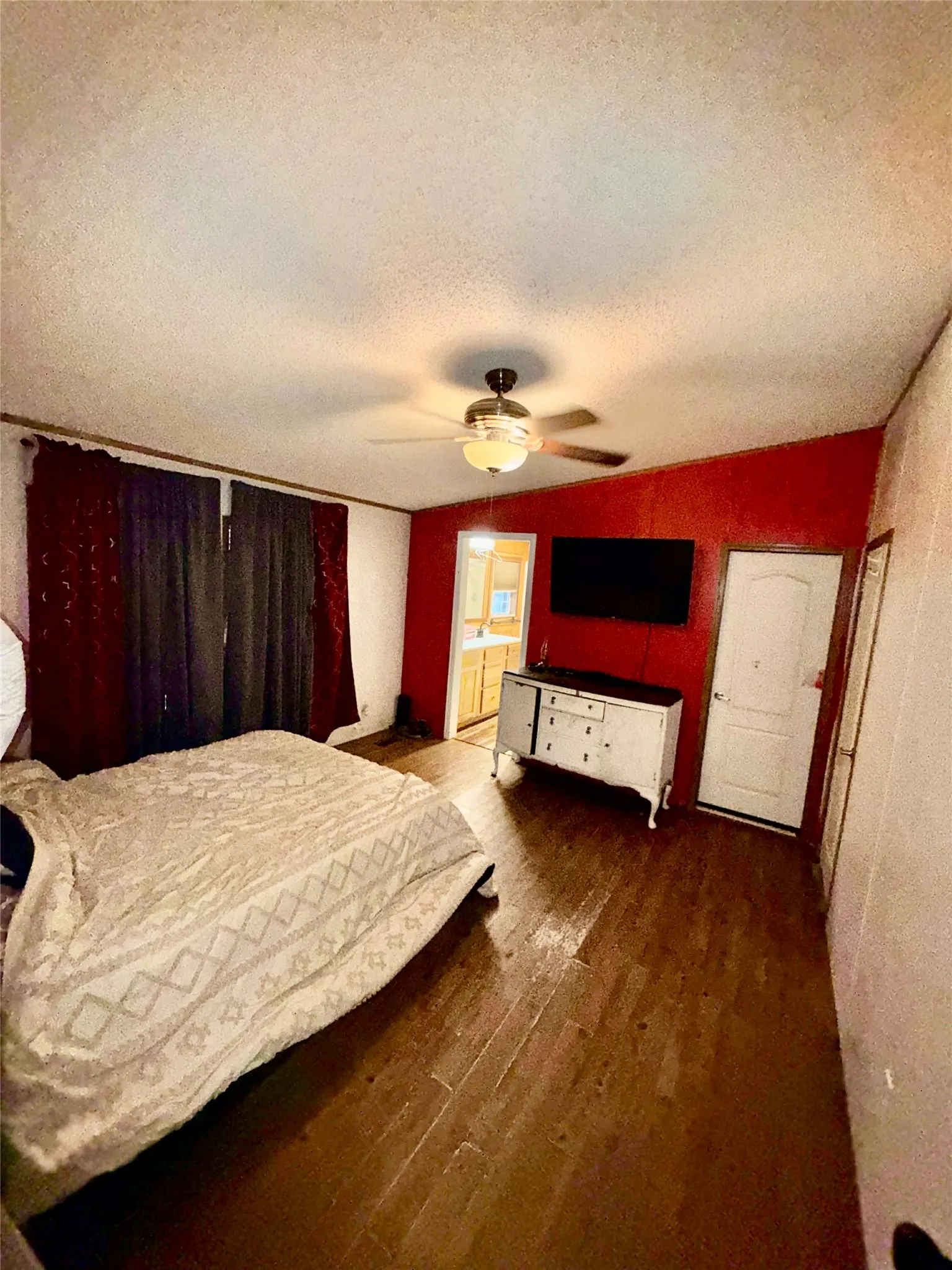 Single Family Residence For Sale in Henderson County , 9416 MANNING RANCH Road, Payne Springs, Texas 75124, 3 Bedroom, 2 Bathroom, 1 Garage spaces, 1,681 Sqft, built in 2004, Preowned, mls#21229594, Real Estate Agent in Payne Springs, Homes For Sale in Henderson county, Homes For Sale in Payne Springs, Realtor in Payne Springs Texas, Real Estate Brokerage Independent Realty Texas, Luminita Cordes Realtor