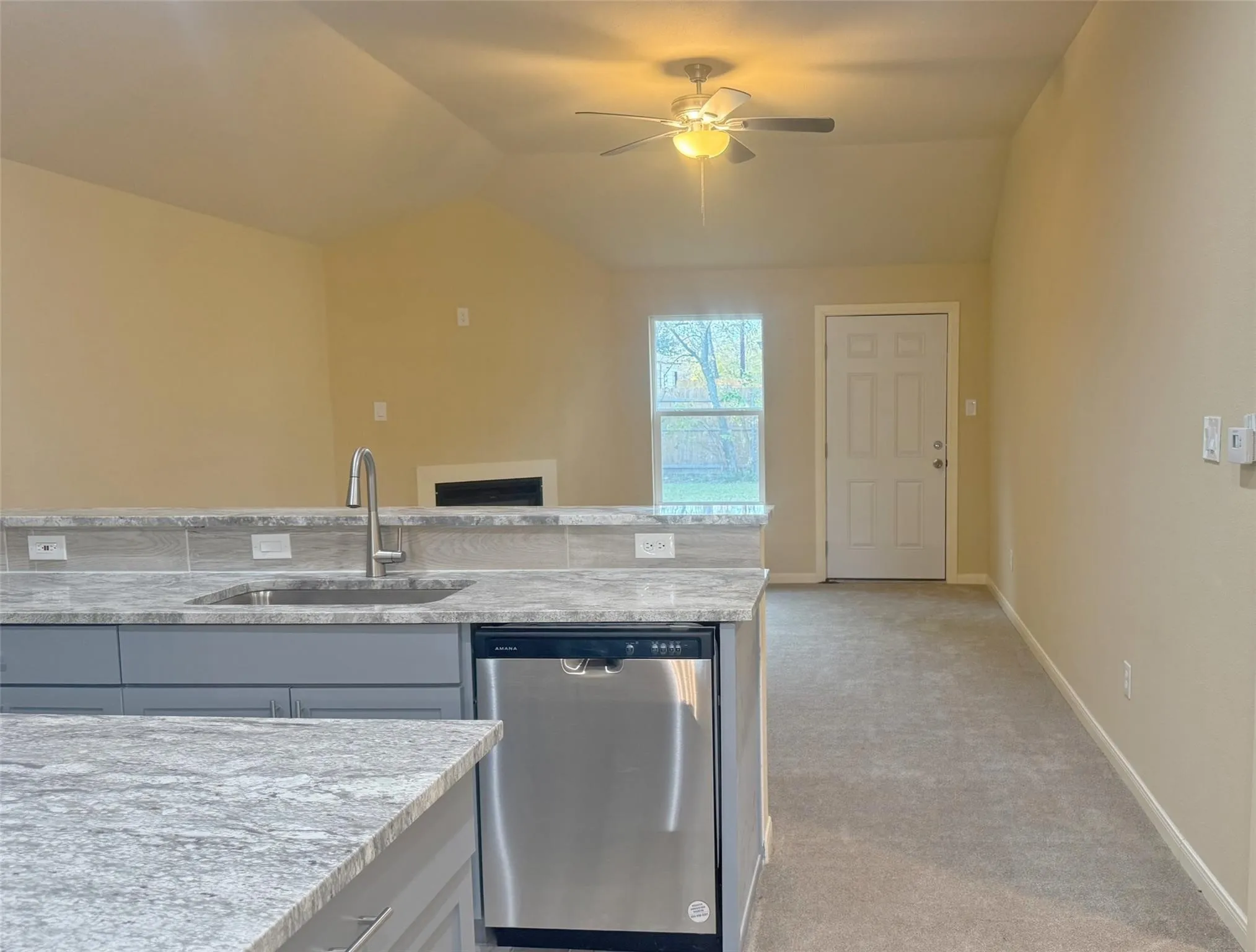 Single Family Residence For Rent in Hunt County , 3912 Oneal Street, Greenville, Texas 75401, 3 Bedroom, 3 Bathroom, 2 Garage spaces, 1,592 Sqft, built in 2024, mls#21229621, Real Estate Agent in Greenville, Homes For Rent in Hunt county, Homes For Rent in Greenville, Realtor in Greenville Texas, Real Estate Brokerage Independent Realty Texas, Luminita Cordes Realtor