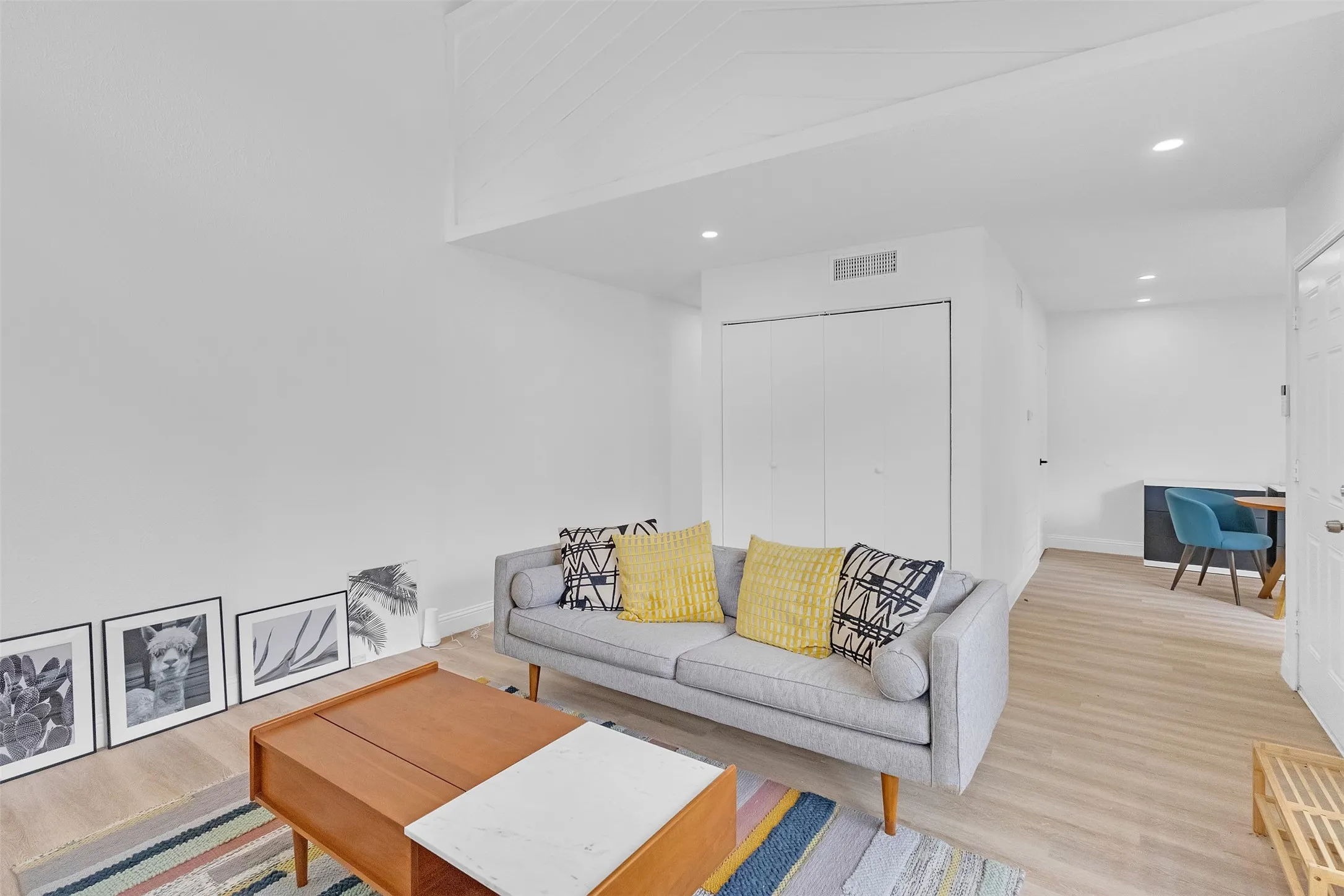 LIVING ROOM VIEW