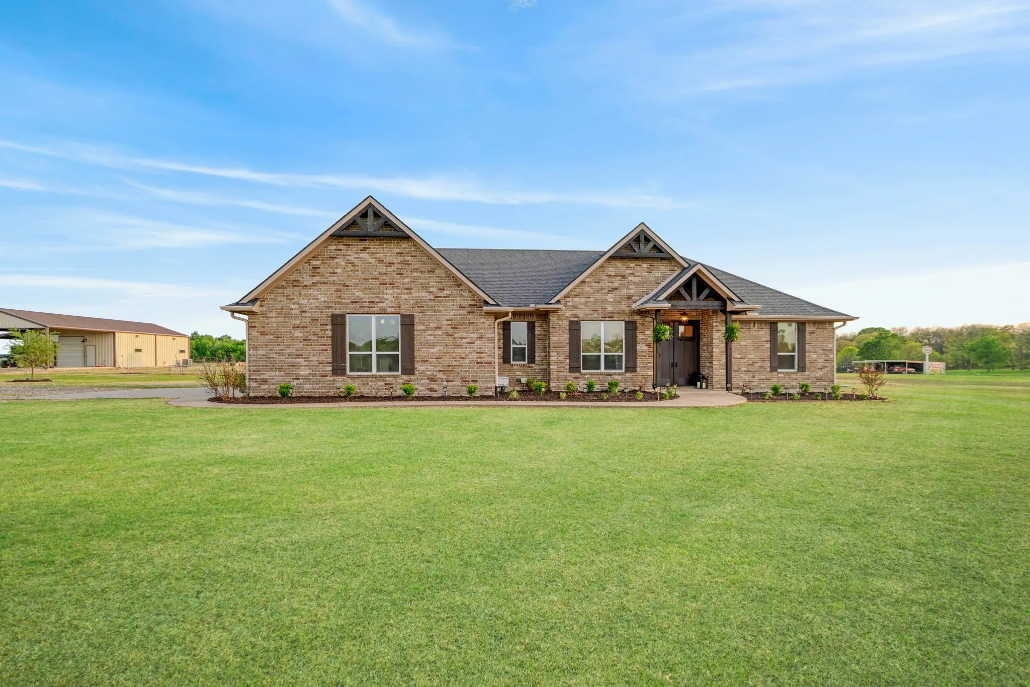 Single Family Residence For Sale in Fannin County , 1390 COUNTY ROAD 3500, Honey Grove, Texas 75446, 4 Bedroom, 3 Bathroom, 2 Garage spaces, 2,171 Sqft, built in 2017, Price $669,900, mls#21228301, Real Estate Agent in Honey Grove, Homes For Sale in Fannin county, Homes For Sale in Honey Grove, Realtor in Honey Grove Texas, Real Estate Brokerage Independent Realty Texas, Luminita Cordes Realtor