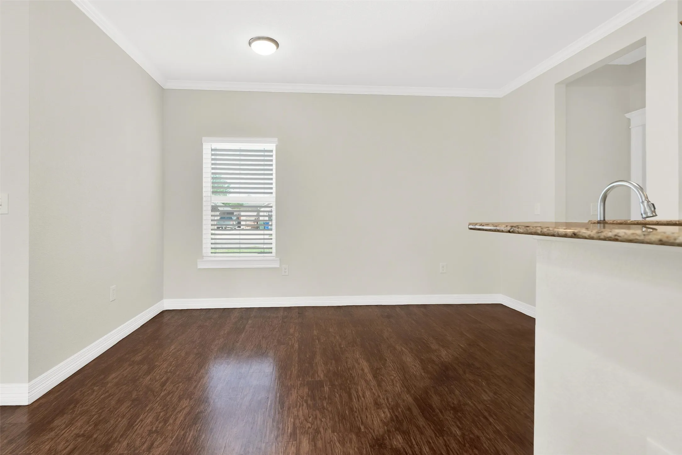 Single Family Residence For Sale in Grayson County , 105 Ashlyn Court, Whitesboro, Texas 76273, 3 Bedroom, 2 Bathroom, 2 Garage spaces, 1,638 Sqft, built in 2016, Preowned, mls#21228629, Real Estate Agent in Whitesboro, Homes For Sale in Grayson county, Homes For Sale in Whitesboro, Realtor in Whitesboro Texas, Real Estate Brokerage Independent Realty Texas, Luminita Cordes Realtor