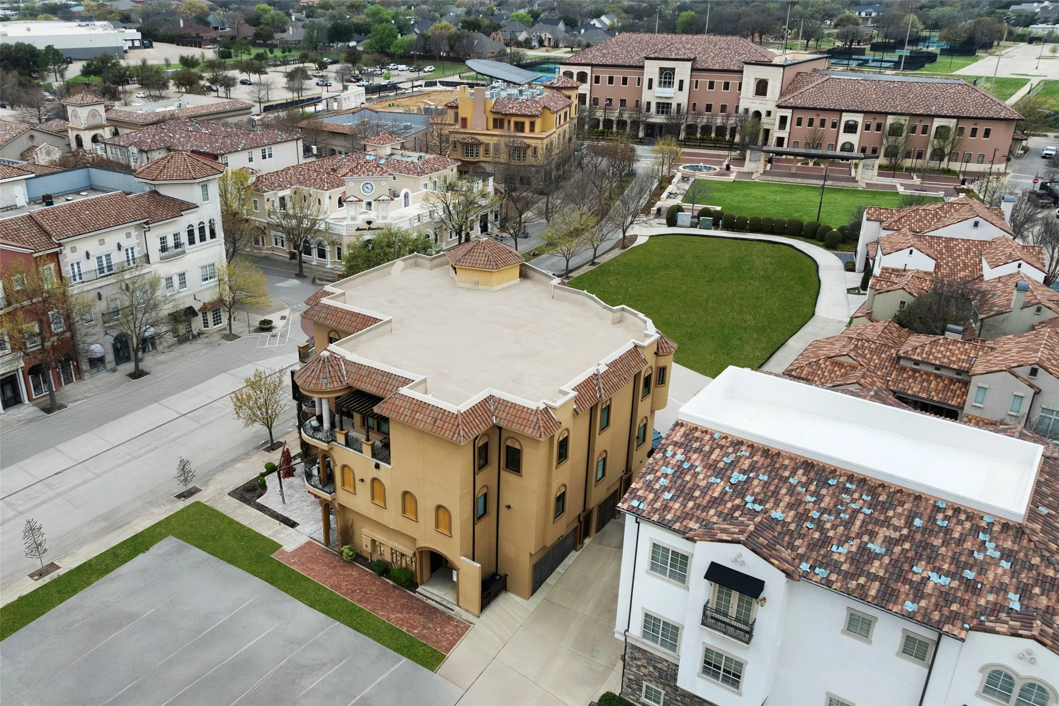 Condominium For Sale in Tarrant County , 62 Main Street 200, Colleyville, Texas 76034, 4 Bedroom, 4 Bathroom, 2 Garage spaces, 4,070 Sqft, built in 2002, Price $1,599,999, mls#21224901, Real Estate Agent in Colleyville, Homes For Sale in Tarrant county, Homes For Sale in Colleyville, Realtor in Colleyville Texas, Real Estate Brokerage Independent Realty Texas, Luminita Cordes Realtor