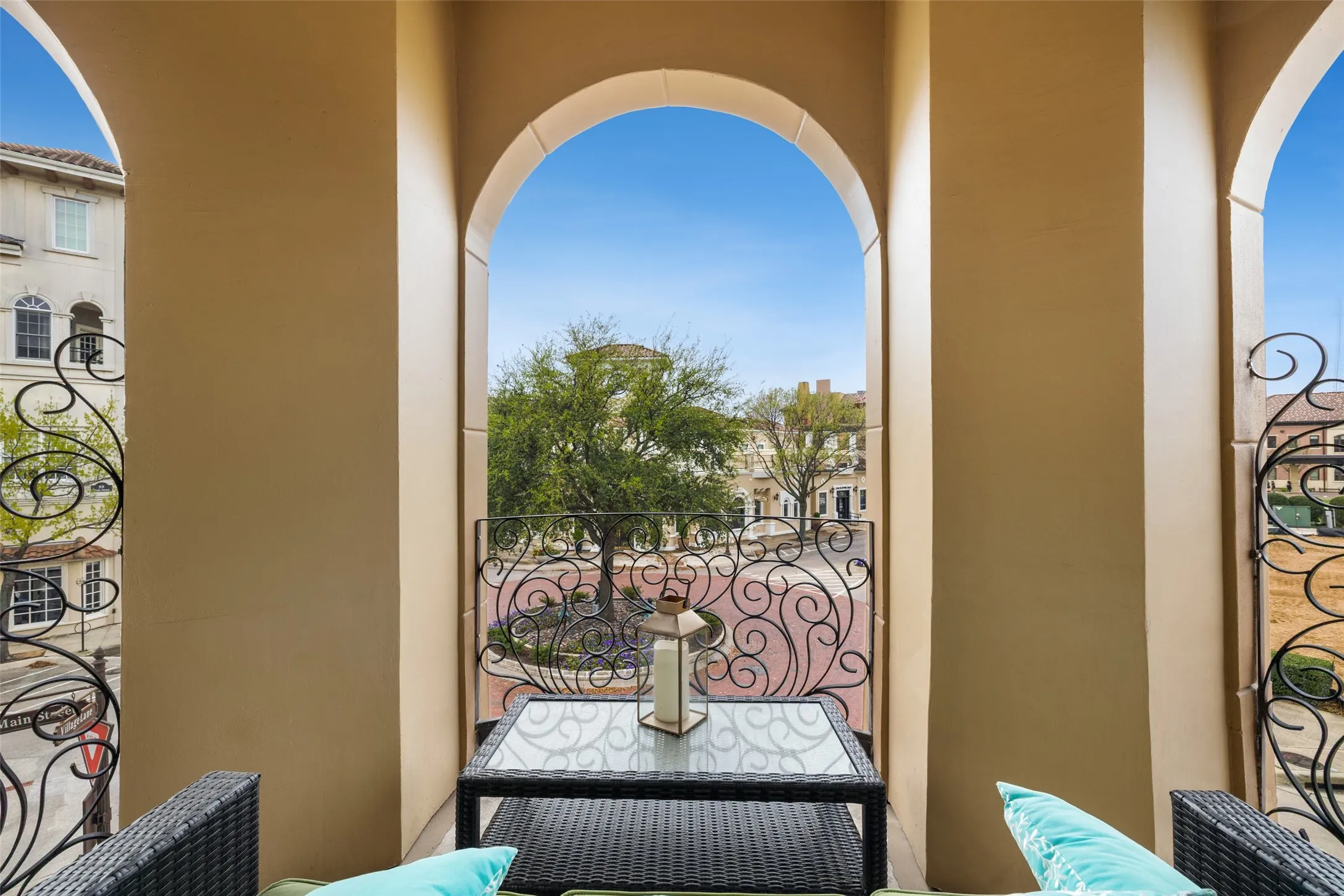 Condominium For Sale in Tarrant County , 62 Main Street 200, Colleyville, Texas 76034, 4 Bedroom, 4 Bathroom, 2 Garage spaces, 4,070 Sqft, built in 2002, Price $1,599,999, mls#21224901, Real Estate Agent in Colleyville, Homes For Sale in Tarrant county, Homes For Sale in Colleyville, Realtor in Colleyville Texas, Real Estate Brokerage Independent Realty Texas, Luminita Cordes Realtor