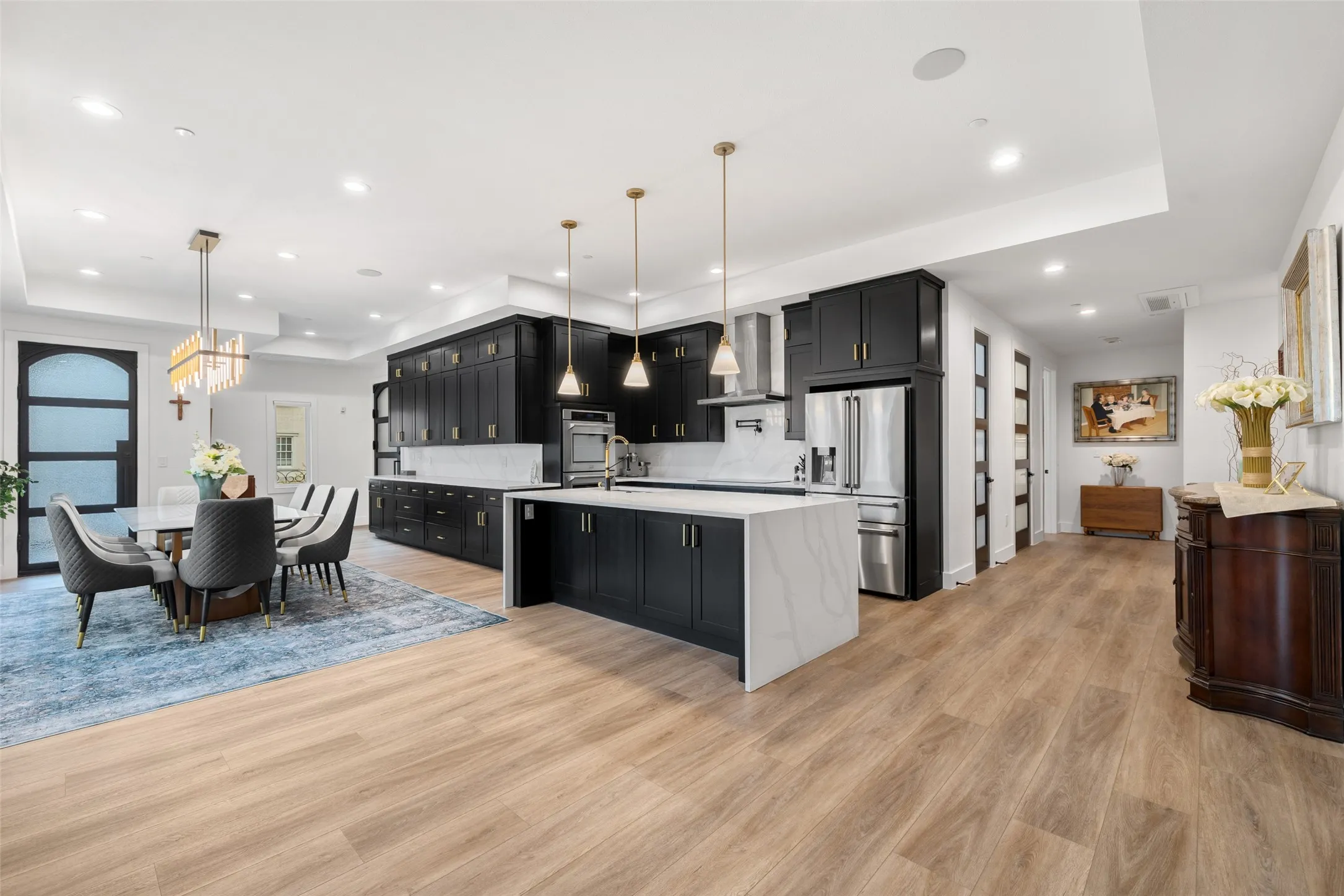 Condominium For Sale in Tarrant County , 62 Main Street 200, Colleyville, Texas 76034, 4 Bedroom, 4 Bathroom, 2 Garage spaces, 4,070 Sqft, built in 2002, Price $1,599,999, mls#21224901, Real Estate Agent in Colleyville, Homes For Sale in Tarrant county, Homes For Sale in Colleyville, Realtor in Colleyville Texas, Real Estate Brokerage Independent Realty Texas, Luminita Cordes Realtor