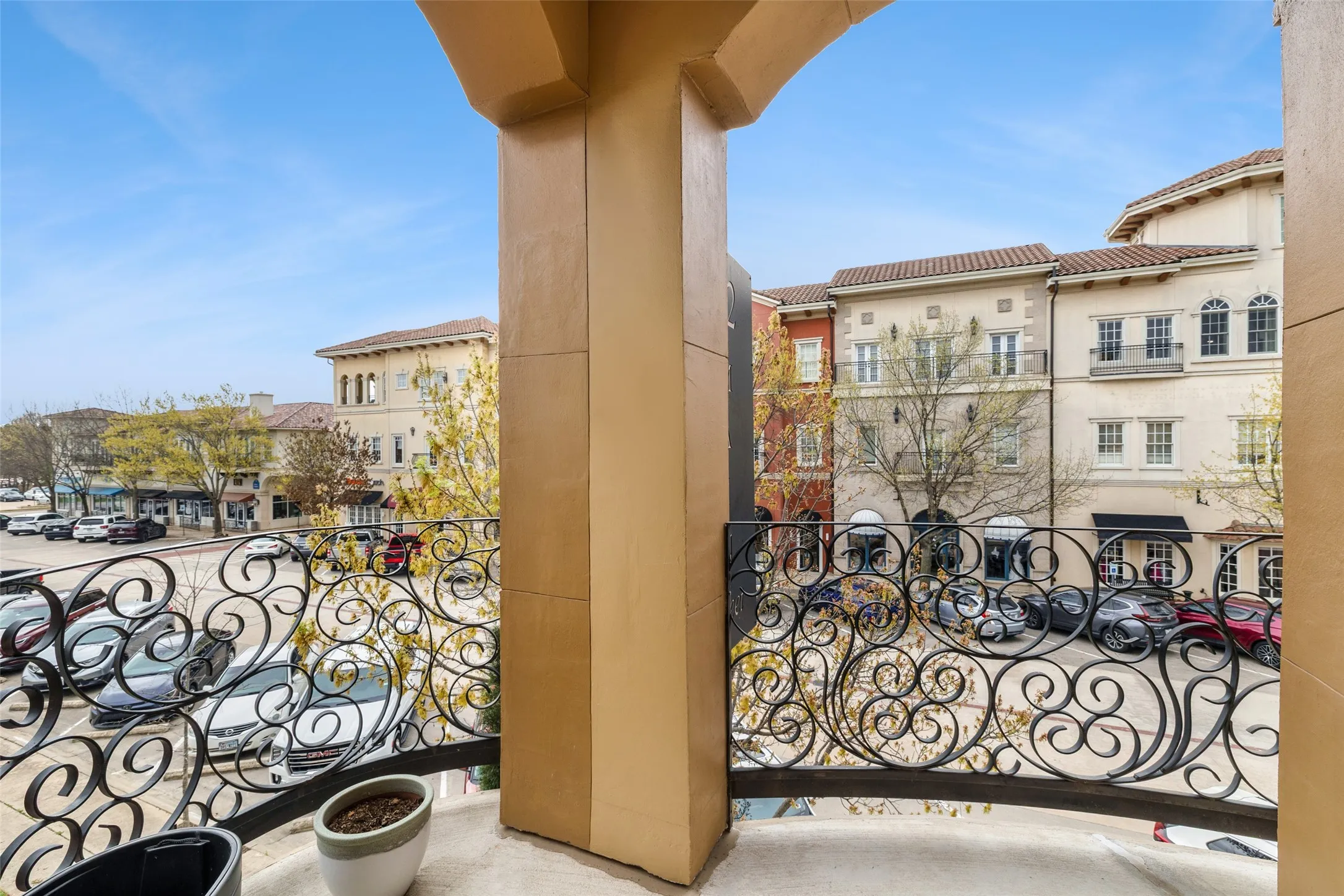 Condominium For Sale in Tarrant County , 62 Main Street 200, Colleyville, Texas 76034, 4 Bedroom, 4 Bathroom, 2 Garage spaces, 4,070 Sqft, built in 2002, Price $1,599,999, mls#21224901, Real Estate Agent in Colleyville, Homes For Sale in Tarrant county, Homes For Sale in Colleyville, Realtor in Colleyville Texas, Real Estate Brokerage Independent Realty Texas, Luminita Cordes Realtor