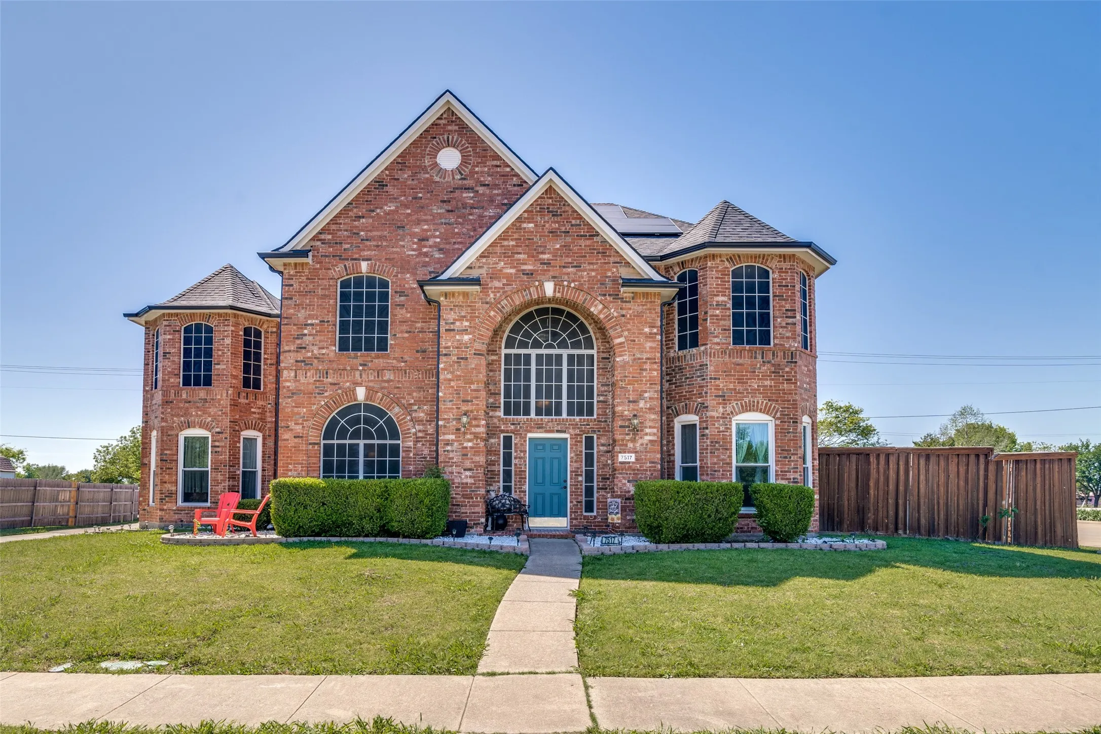 Single Family Residence For Sale in Rockwall County , 7517 Silverthorn Drive, Rowlett, Texas 75089, 5 Bedroom, 4 Bathroom, 2 Garage spaces, 4,095 Sqft, built in 1994, Preowned, mls#21229724, Real Estate Agent in Rowlett, Homes For Sale in Rockwall county, Homes For Sale in Rowlett, Realtor in Rowlett Texas, Real Estate Brokerage Independent Realty Texas, Luminita Cordes Realtor