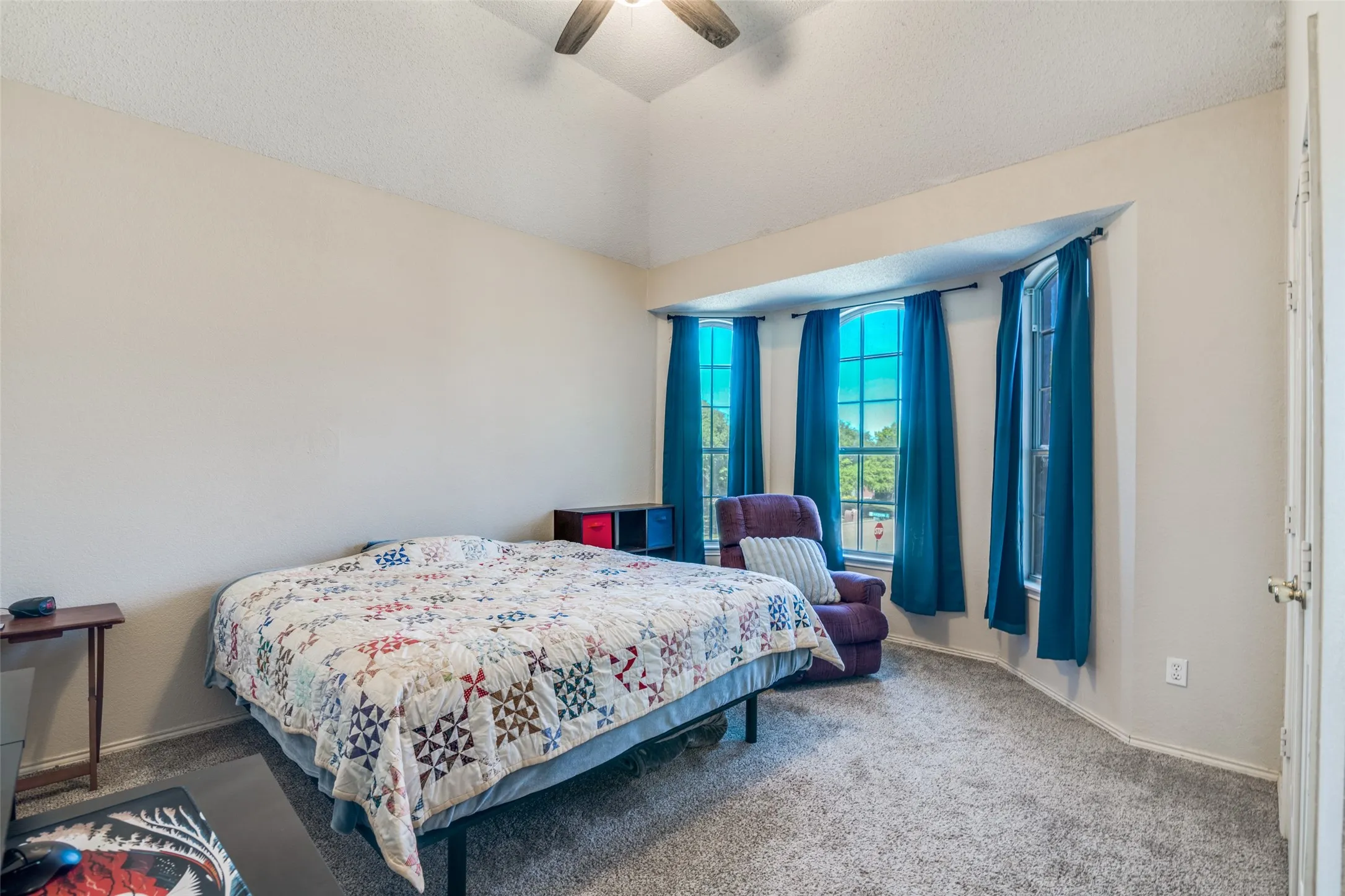 Single Family Residence For Sale in Rockwall County , 7517 Silverthorn Drive, Rowlett, Texas 75089, 5 Bedroom, 4 Bathroom, 2 Garage spaces, 4,095 Sqft, built in 1994, Preowned, mls#21229724, Real Estate Agent in Rowlett, Homes For Sale in Rockwall county, Homes For Sale in Rowlett, Realtor in Rowlett Texas, Real Estate Brokerage Independent Realty Texas, Luminita Cordes Realtor