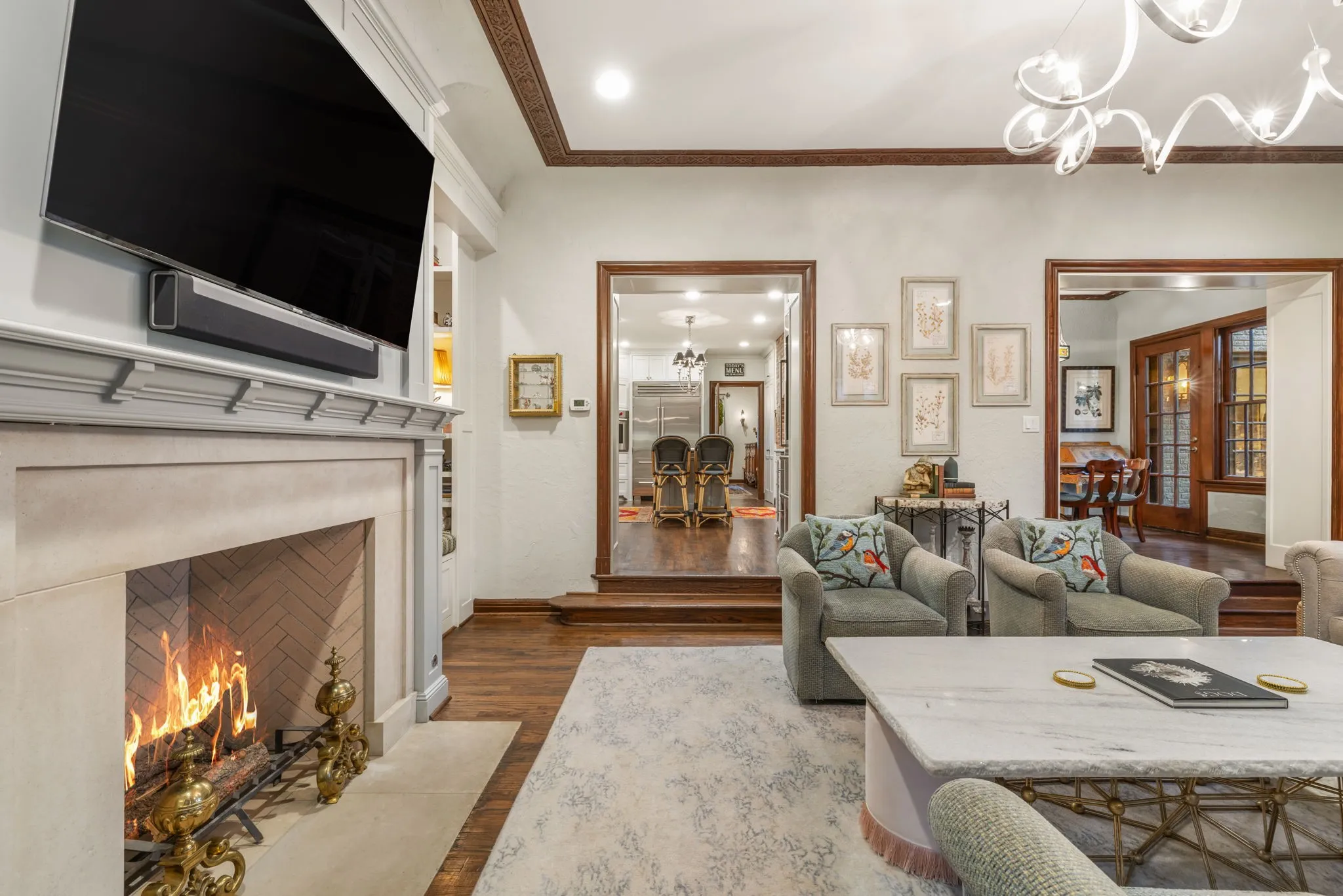 Single Family Residence For Sale in Dallas County , 4309 Beverly Drive, Highland Park, Texas 75205, 4 Bedroom, 4 Bathroom, 2 Garage spaces, 3,876 Sqft, built in 1928, Preowned, mls#21202714, Real Estate Agent in Highland Park, Homes For Sale in Dallas county, Homes For Sale in Highland Park, Realtor in Highland Park Texas, Real Estate Brokerage Independent Realty Texas, Luminita Cordes Realtor