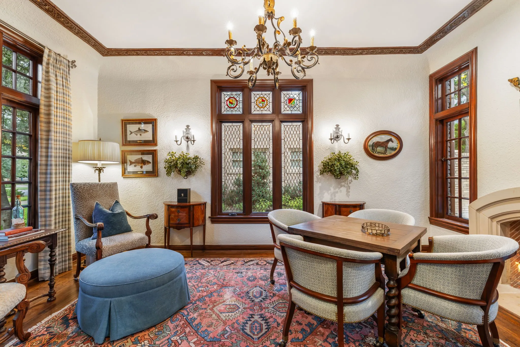 Single Family Residence For Sale in Dallas County , 4309 Beverly Drive, Highland Park, Texas 75205, 4 Bedroom, 4 Bathroom, 2 Garage spaces, 3,876 Sqft, built in 1928, Preowned, mls#21202714, Real Estate Agent in Highland Park, Homes For Sale in Dallas county, Homes For Sale in Highland Park, Realtor in Highland Park Texas, Real Estate Brokerage Independent Realty Texas, Luminita Cordes Realtor