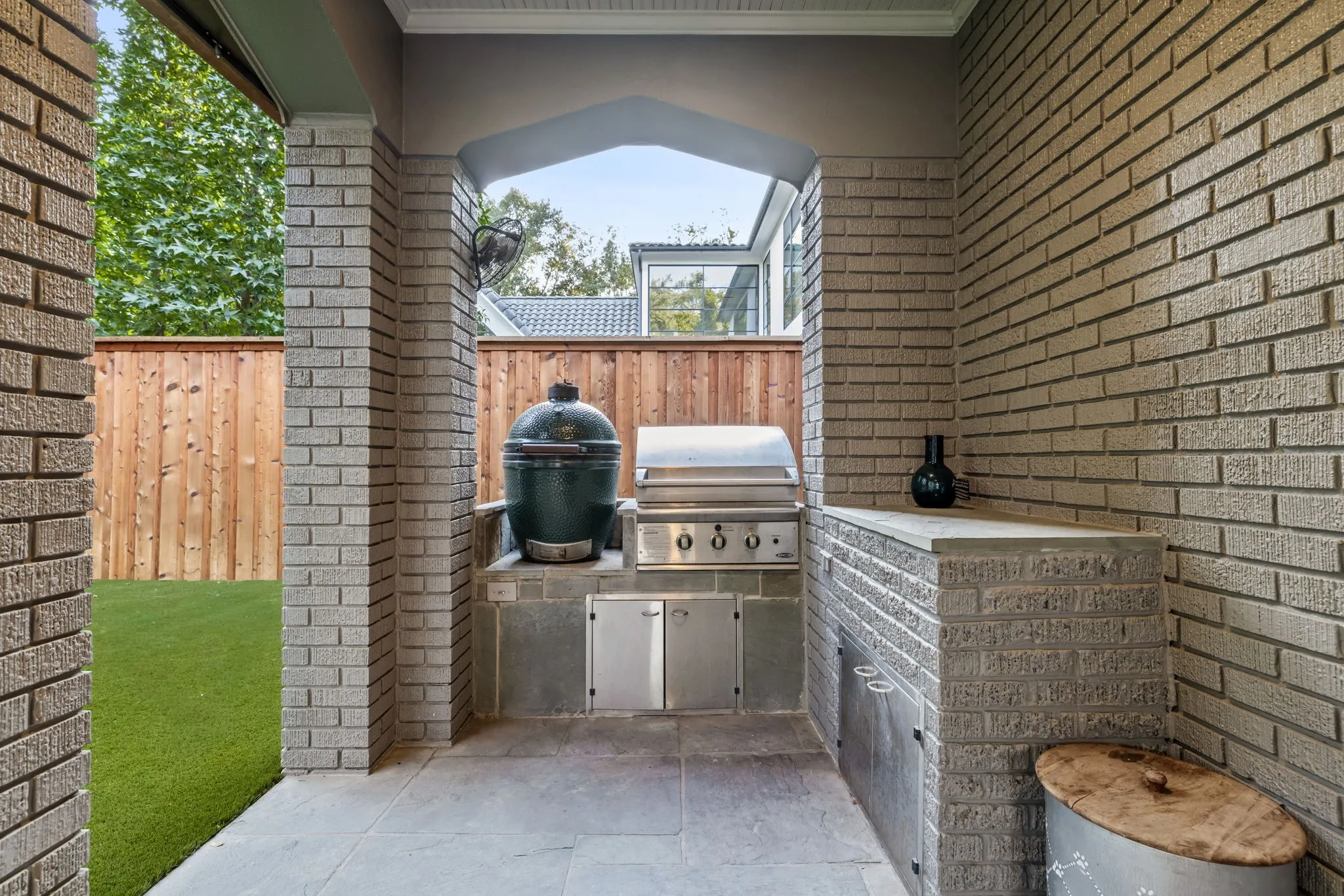 Single Family Residence For Sale in Dallas County , 4309 Beverly Drive, Highland Park, Texas 75205, 4 Bedroom, 4 Bathroom, 2 Garage spaces, 3,876 Sqft, built in 1928, Preowned, mls#21202714, Real Estate Agent in Highland Park, Homes For Sale in Dallas county, Homes For Sale in Highland Park, Realtor in Highland Park Texas, Real Estate Brokerage Independent Realty Texas, Luminita Cordes Realtor