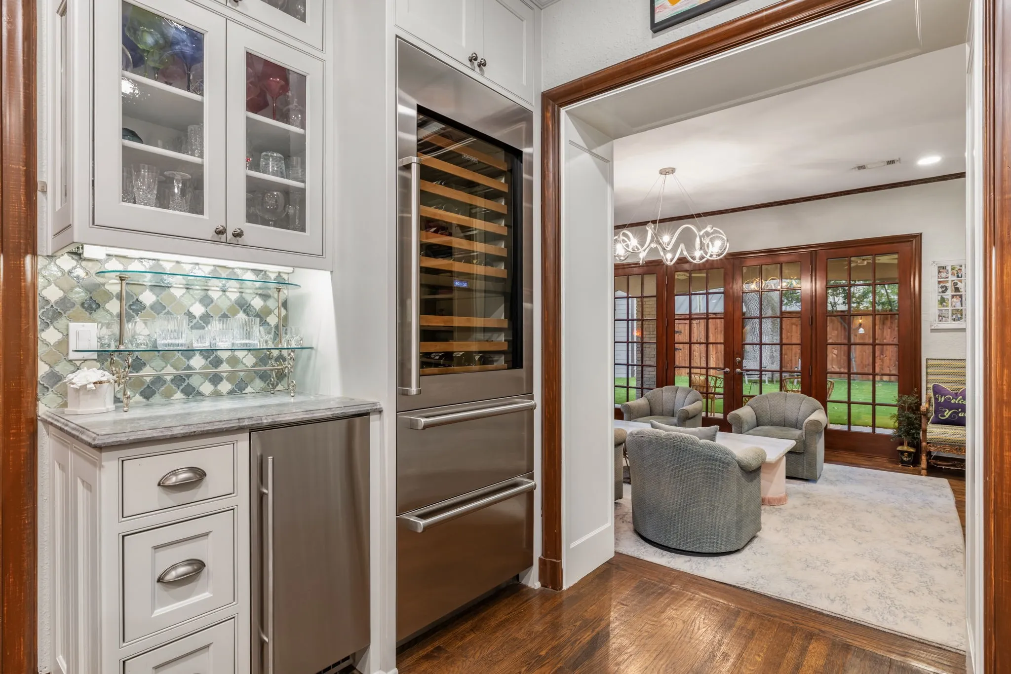 Single Family Residence For Sale in Dallas County , 4309 Beverly Drive, Highland Park, Texas 75205, 4 Bedroom, 4 Bathroom, 2 Garage spaces, 3,876 Sqft, built in 1928, Preowned, mls#21202714, Real Estate Agent in Highland Park, Homes For Sale in Dallas county, Homes For Sale in Highland Park, Realtor in Highland Park Texas, Real Estate Brokerage Independent Realty Texas, Luminita Cordes Realtor