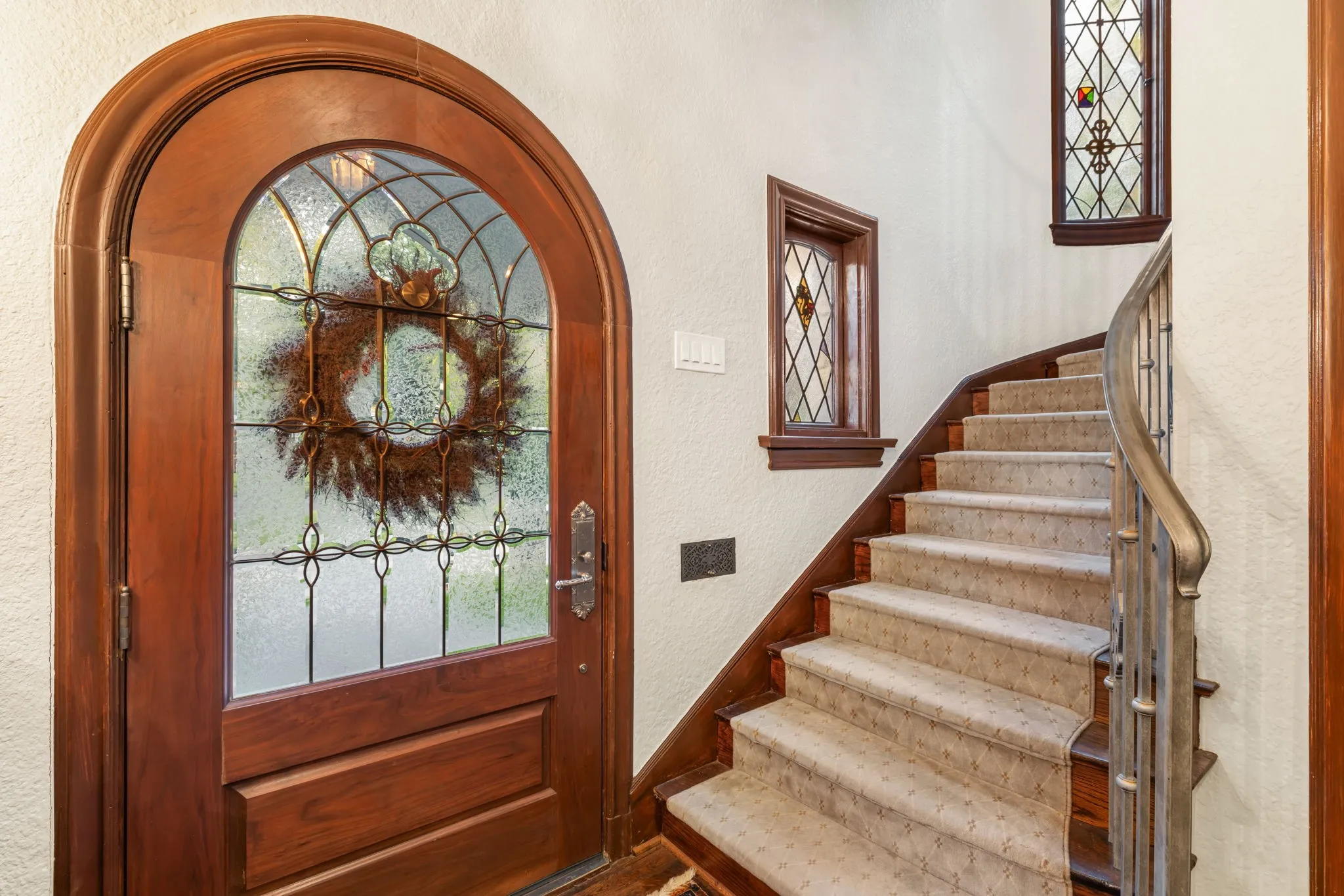 Single Family Residence For Sale in Dallas County , 4309 Beverly Drive, Highland Park, Texas 75205, 4 Bedroom, 4 Bathroom, 2 Garage spaces, 3,876 Sqft, built in 1928, Preowned, mls#21202714, Real Estate Agent in Highland Park, Homes For Sale in Dallas county, Homes For Sale in Highland Park, Realtor in Highland Park Texas, Real Estate Brokerage Independent Realty Texas, Luminita Cordes Realtor