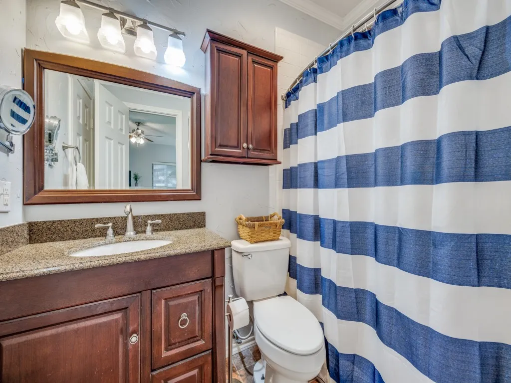 Condominium For Sale in Grayson County , 2164 Tanglewood Boulevard A105, Pottsboro, Texas 75076, 2 Bedroom, 3 Bathroom, Garage spaces, 1,251 Sqft, built in 1985, Preowned, mls#21229716, Real Estate Agent in Pottsboro, Homes For Sale in Grayson county, Homes For Sale in Pottsboro, Realtor in Pottsboro Texas, Real Estate Brokerage Independent Realty Texas, Luminita Cordes Realtor