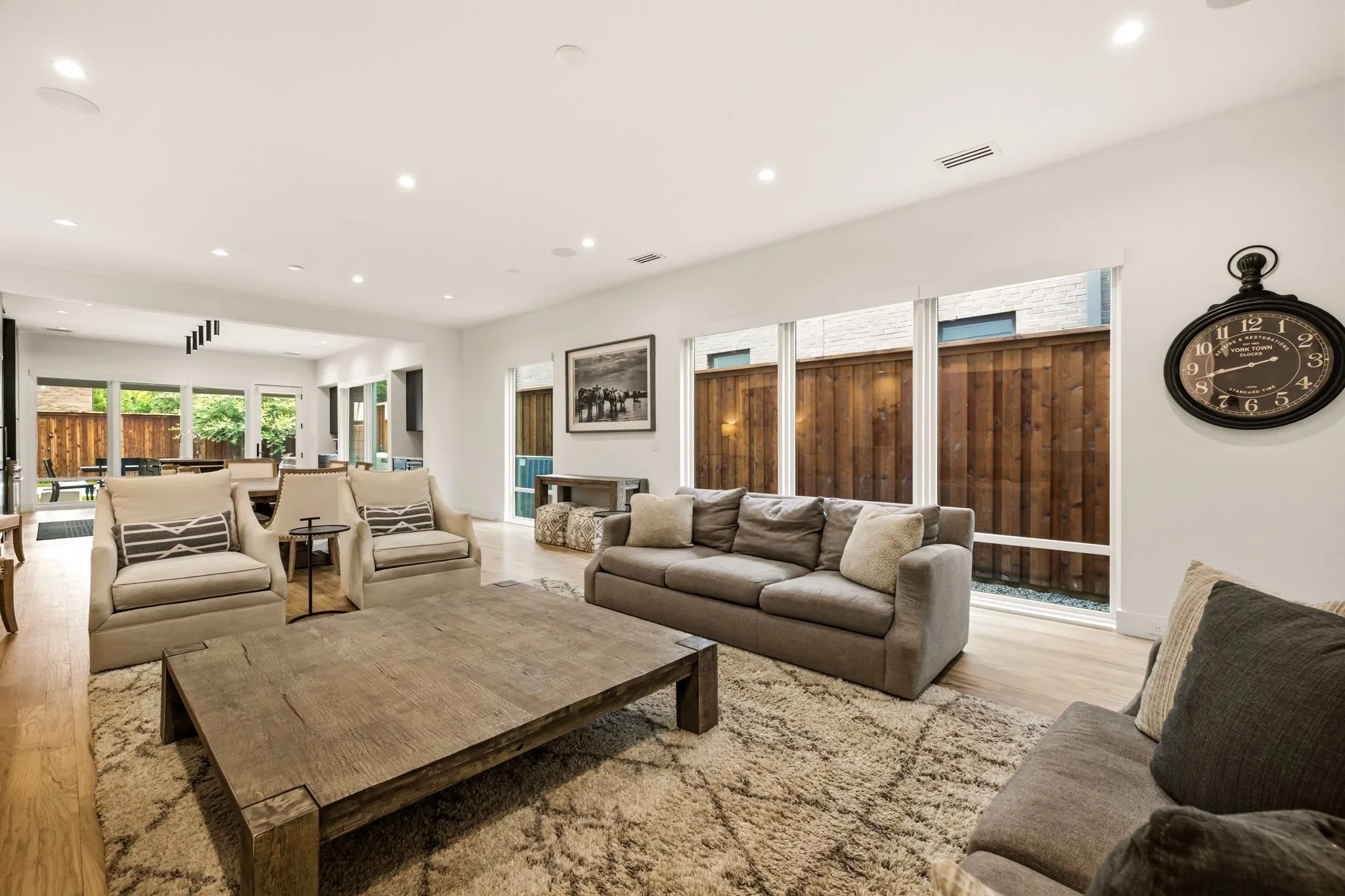 Single Family Residence For Sale in Dallas County , 5133 Vickery Boulevard, Dallas, Texas 75206, 3 Bedroom, 5 Bathroom, 2 Garage spaces, 4,001 Sqft, built in 2023, Preowned, mls#21229890, Real Estate Agent in Dallas, Homes For Sale in Dallas county, Homes For Sale in Dallas, Realtor in Dallas Texas, Real Estate Brokerage Independent Realty Texas, Luminita Cordes Realtor