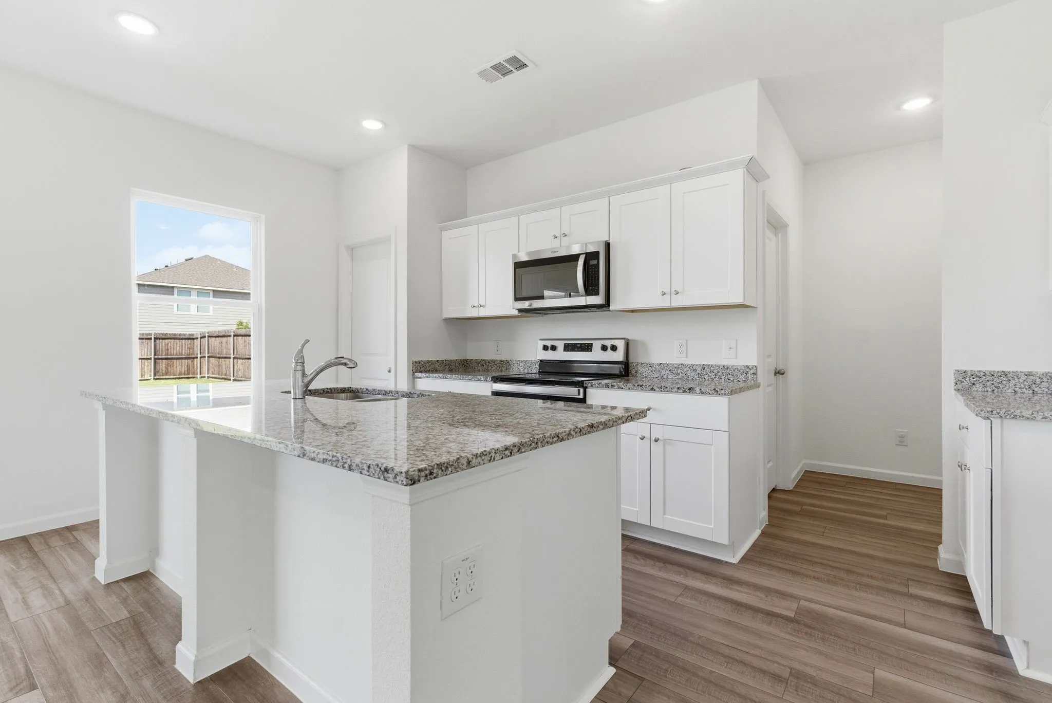 Single Family Residence For Sale in Tarrant County , 1648 Hossler Trail, Fort Worth, Texas 76052, 4 Bedroom, 3 Bathroom, 2 Garage spaces, 2,095 Sqft, built in 2023, mls#21229940, Real Estate Agent in Fort Worth, Homes For Sale in Tarrant county, Homes For Sale in Fort Worth, Realtor in Fort Worth Texas, Real Estate Brokerage Independent Realty Texas, Luminita Cordes Realtor