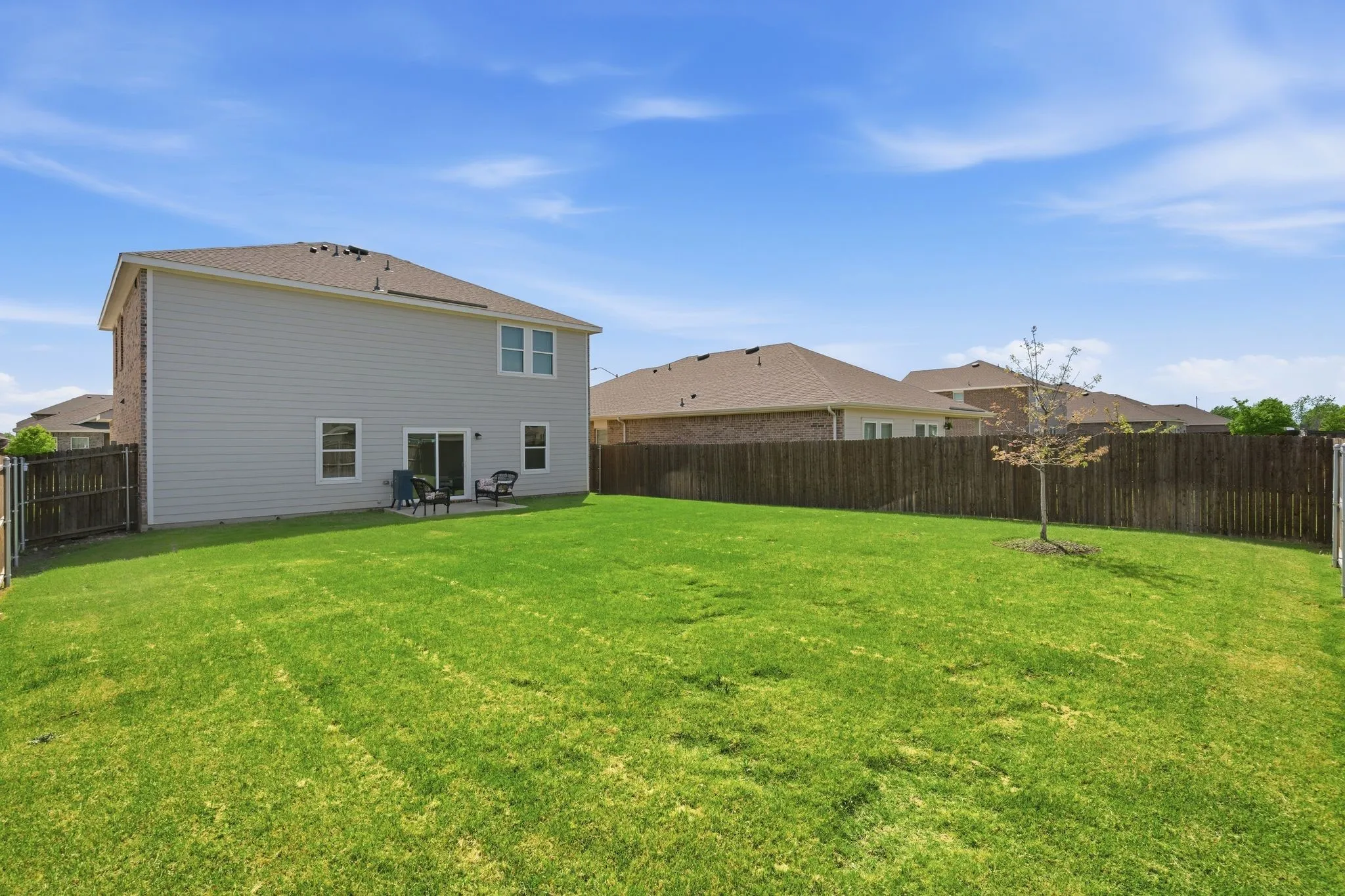 Single Family Residence For Sale in Tarrant County , 1648 Hossler Trail, Fort Worth, Texas 76052, 4 Bedroom, 3 Bathroom, 2 Garage spaces, 2,095 Sqft, built in 2023, mls#21229940, Real Estate Agent in Fort Worth, Homes For Sale in Tarrant county, Homes For Sale in Fort Worth, Realtor in Fort Worth Texas, Real Estate Brokerage Independent Realty Texas, Luminita Cordes Realtor