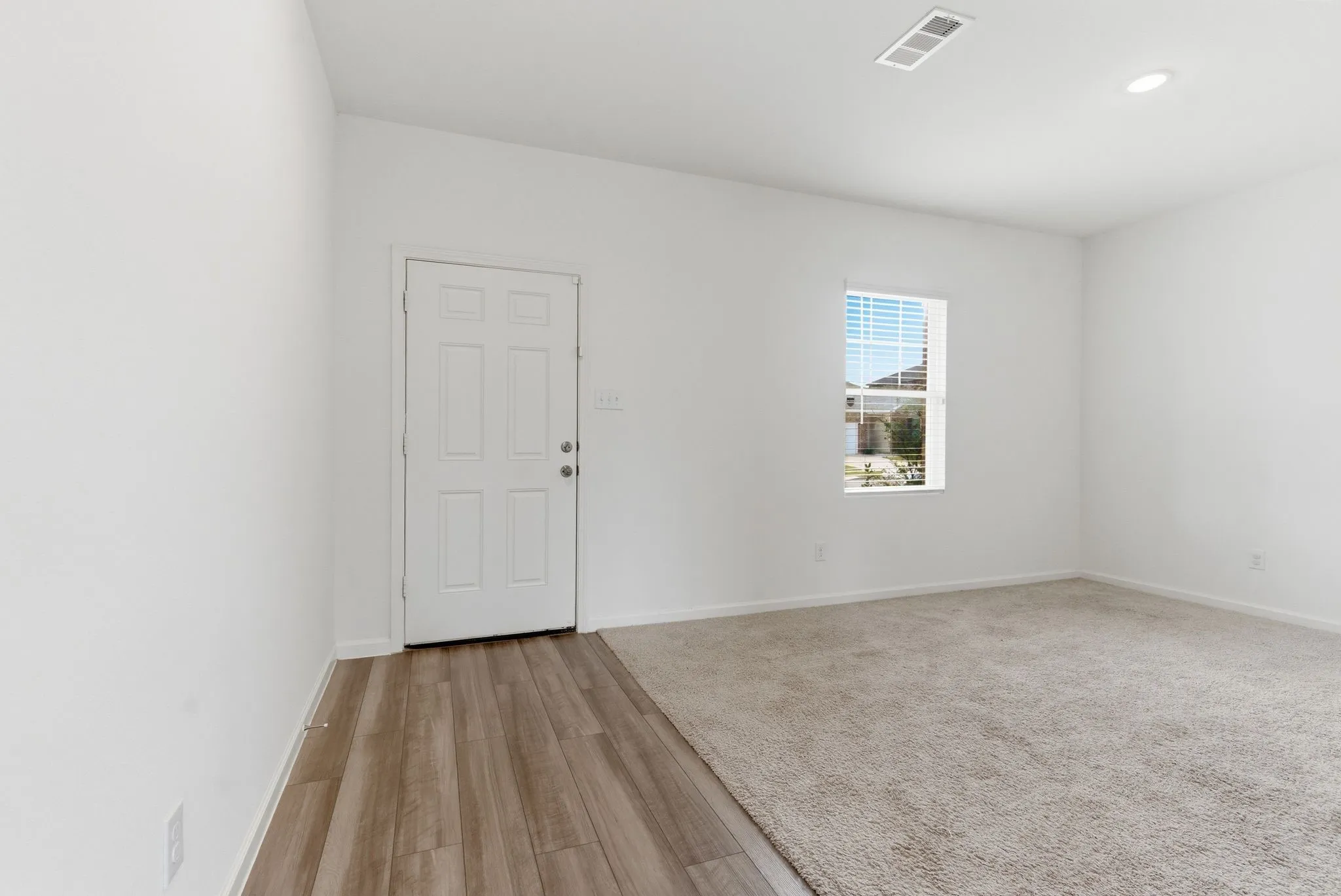 Single Family Residence For Sale in Tarrant County , 1648 Hossler Trail, Fort Worth, Texas 76052, 4 Bedroom, 3 Bathroom, 2 Garage spaces, 2,095 Sqft, built in 2023, mls#21229940, Real Estate Agent in Fort Worth, Homes For Sale in Tarrant county, Homes For Sale in Fort Worth, Realtor in Fort Worth Texas, Real Estate Brokerage Independent Realty Texas, Luminita Cordes Realtor