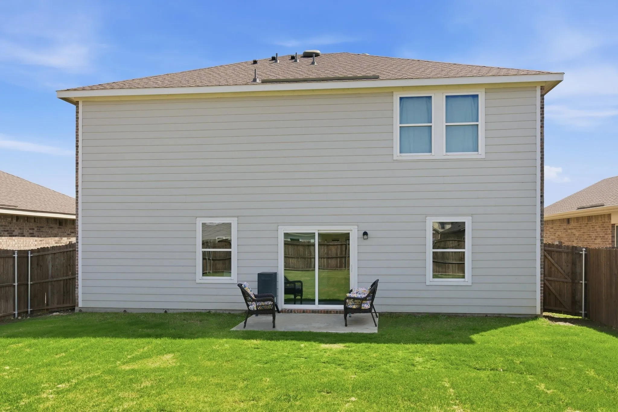 Single Family Residence For Sale in Tarrant County , 1648 Hossler Trail, Fort Worth, Texas 76052, 4 Bedroom, 3 Bathroom, 2 Garage spaces, 2,095 Sqft, built in 2023, mls#21229940, Real Estate Agent in Fort Worth, Homes For Sale in Tarrant county, Homes For Sale in Fort Worth, Realtor in Fort Worth Texas, Real Estate Brokerage Independent Realty Texas, Luminita Cordes Realtor