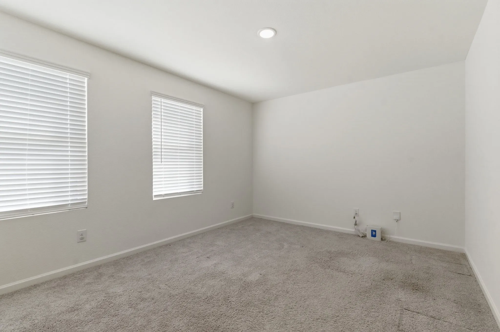 Single Family Residence For Sale in Tarrant County , 1648 Hossler Trail, Fort Worth, Texas 76052, 4 Bedroom, 3 Bathroom, 2 Garage spaces, 2,095 Sqft, built in 2023, mls#21229940, Real Estate Agent in Fort Worth, Homes For Sale in Tarrant county, Homes For Sale in Fort Worth, Realtor in Fort Worth Texas, Real Estate Brokerage Independent Realty Texas, Luminita Cordes Realtor