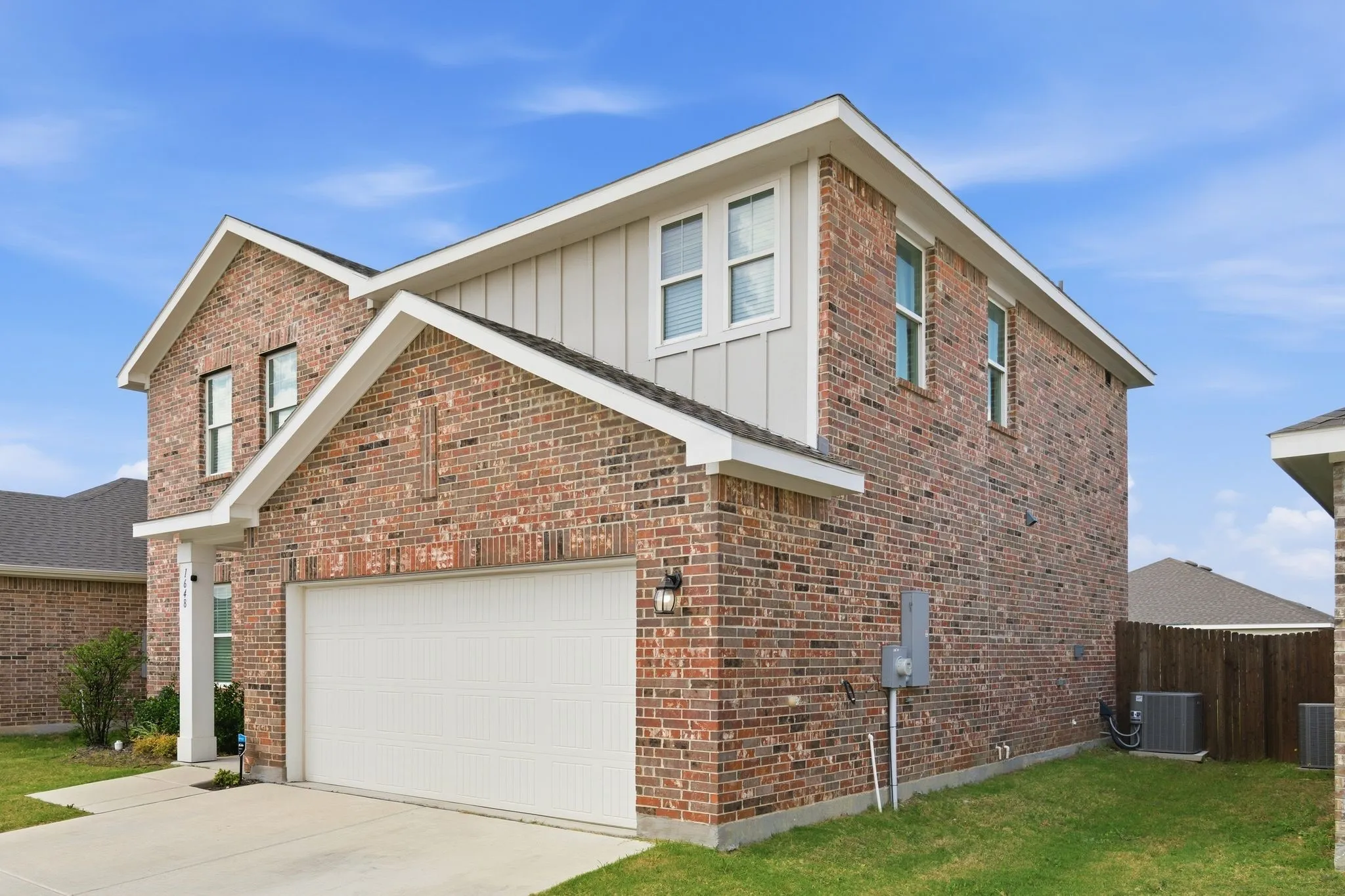 Single Family Residence For Sale in Tarrant County , 1648 Hossler Trail, Fort Worth, Texas 76052, 4 Bedroom, 3 Bathroom, 2 Garage spaces, 2,095 Sqft, built in 2023, mls#21229940, Real Estate Agent in Fort Worth, Homes For Sale in Tarrant county, Homes For Sale in Fort Worth, Realtor in Fort Worth Texas, Real Estate Brokerage Independent Realty Texas, Luminita Cordes Realtor