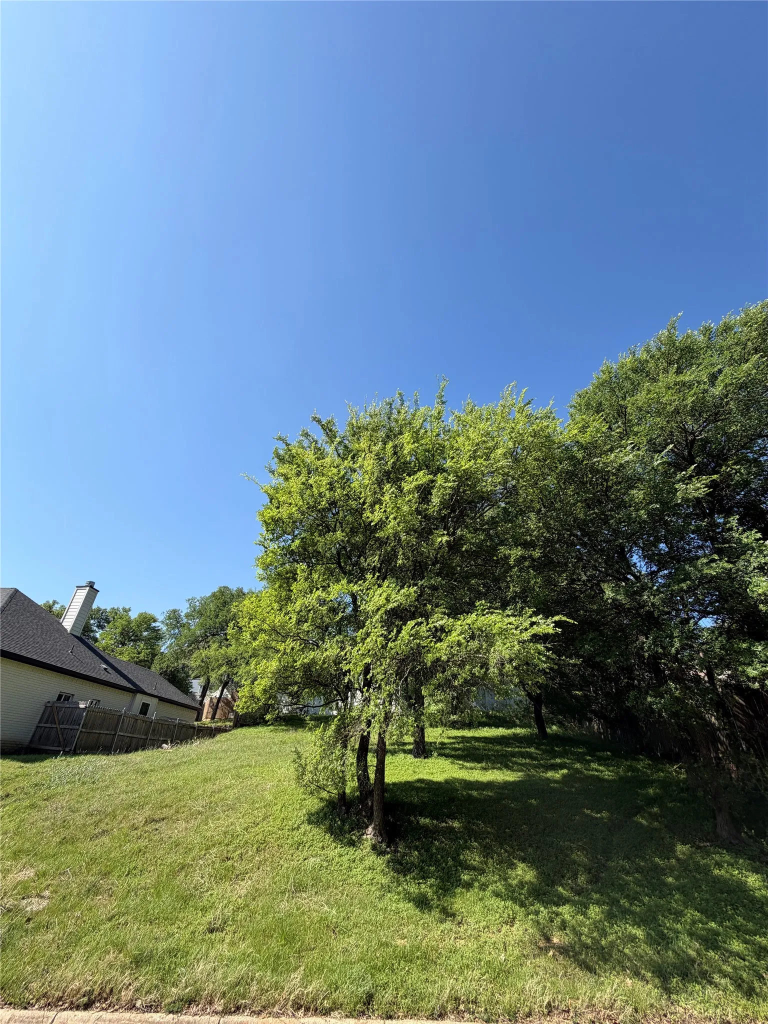 Unimproved Land For Sale in Tarrant County , 844 Newport Road, Fort Worth, Texas 76120, 0, 0, Garage spaces, 0 Sqft, built in 0, Price $100,000, mls#21229937, Real Estate Agent in Fort Worth, Homes For Sale in Tarrant county, Homes For Sale in Fort Worth, Realtor in Fort Worth Texas, Real Estate Brokerage Independent Realty Texas, Luminita Cordes Realtor