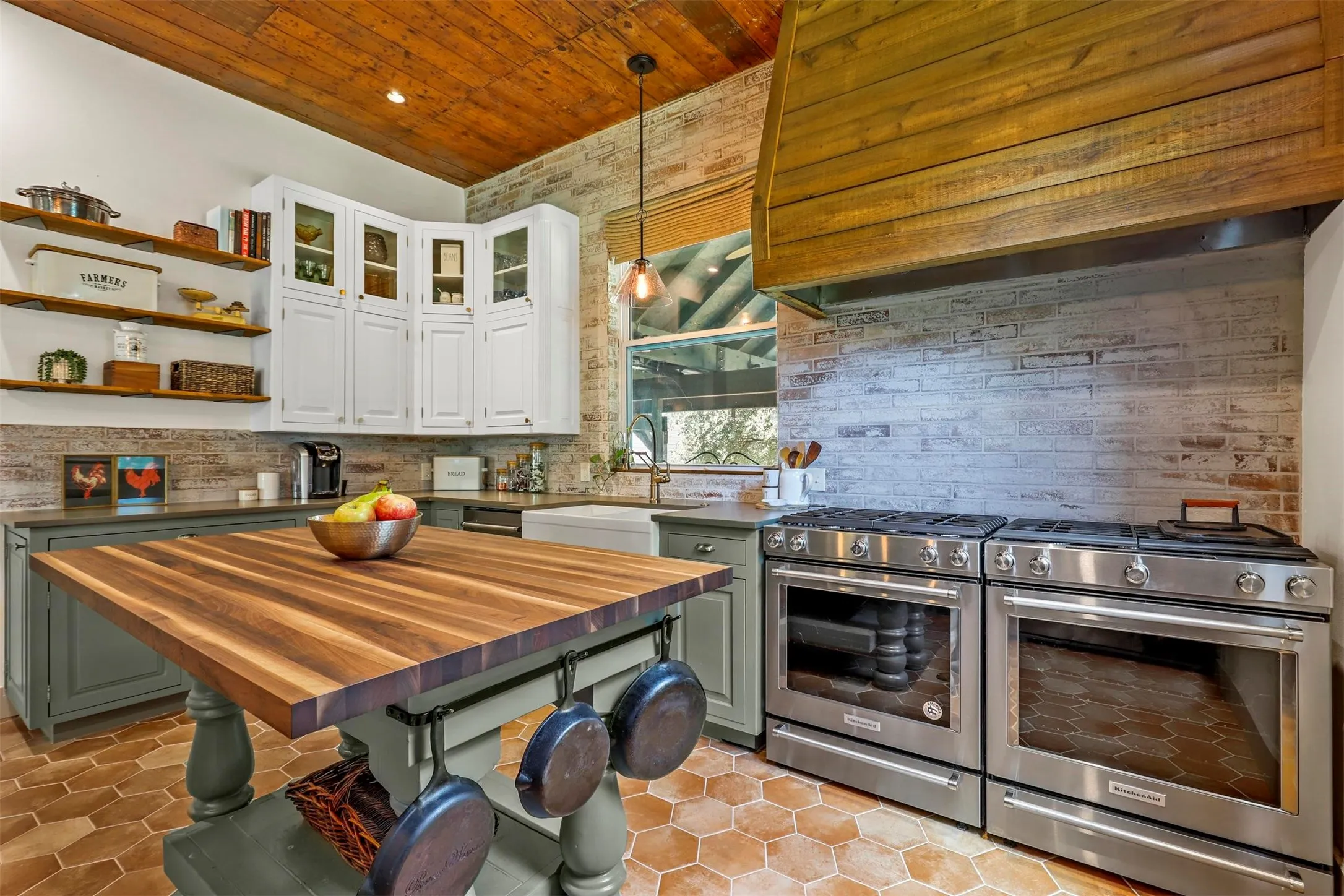 Dual gas ranges and commercial vent hood