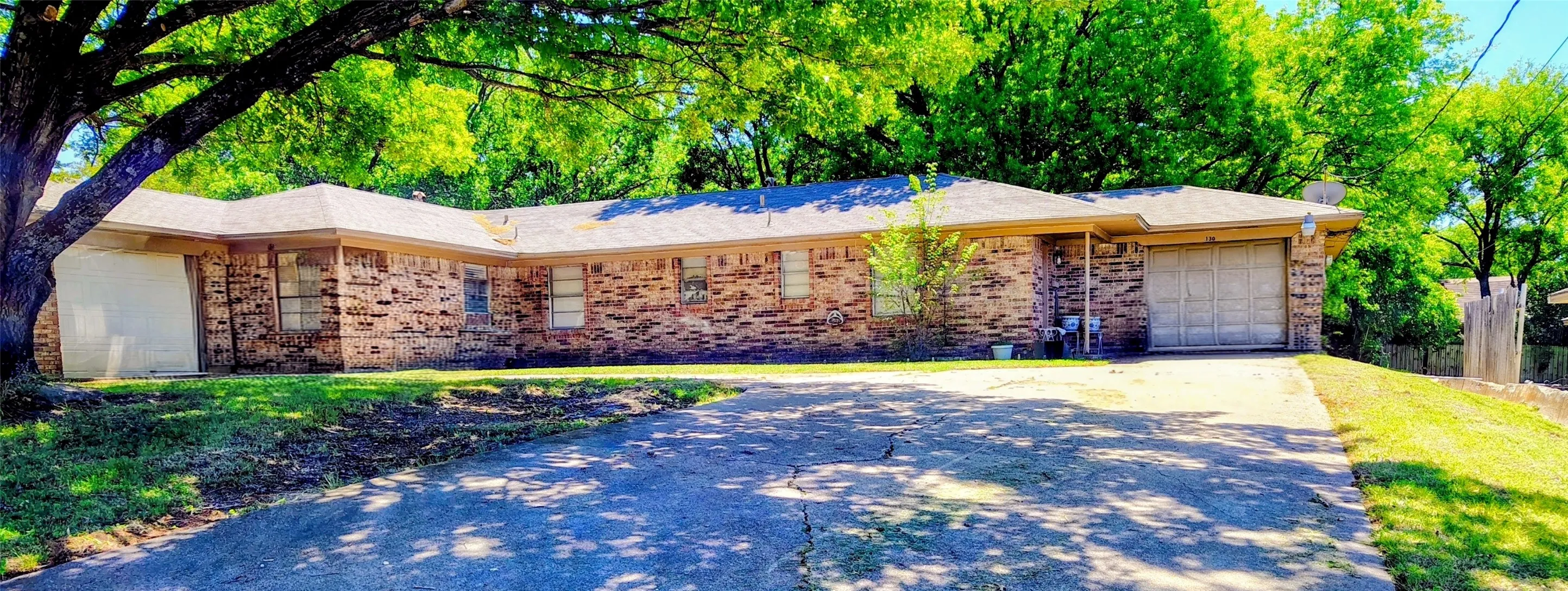 Duplex For Sale in Dallas County , 128 Campbell Street, De Soto, Texas 75115, 4 Bedroom, 2 Bathroom, 2 Garage spaces, 0 Sqft, built in 1963, Preowned, Price $350,000, mls#21227914, Real Estate Agent in De Soto, Homes For Sale in Dallas county, Homes For Sale in De Soto, Realtor in De Soto Texas, Real Estate Brokerage Independent Realty Texas, Luminita Cordes Realtor