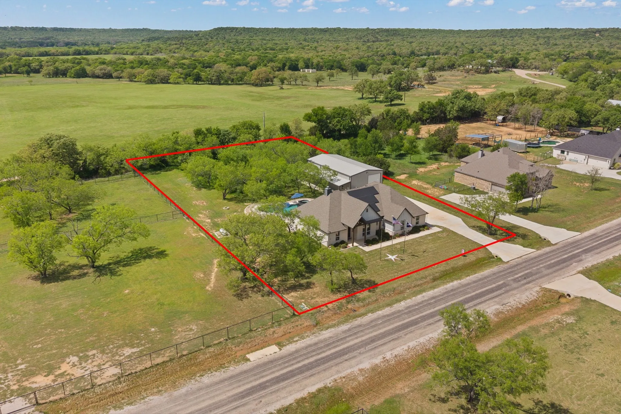 Single Family Residence For Sale in Parker County , 1001 Resolute Road, Millsap, Texas 76066, 3 Bedrooms, 3 Bathrooms, 2 Garage spaces, 2,236 Sqft, built in 2021, Preowned, Price $779,900, mls#21224628, Real Estate Agent in Millsap, Homes For Sale in Parker county, Homes For Sale in Millsap, Realtor in Millsap Texas, Real Estate Brokerage Independent Realty Texas, Luminita Cordes Realtor