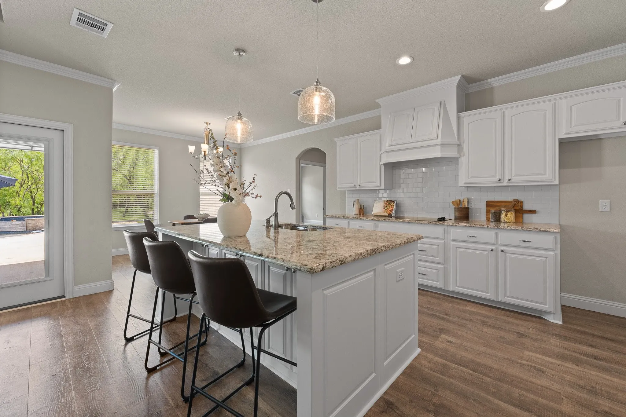 Single Family Residence For Sale in Parker County , 1001 Resolute Road, Millsap, Texas 76066, 3 Bedrooms, 3 Bathrooms, 2 Garage spaces, 2,236 Sqft, built in 2021, Preowned, Price $779,900, mls#21224628, Real Estate Agent in Millsap, Homes For Sale in Parker county, Homes For Sale in Millsap, Realtor in Millsap Texas, Real Estate Brokerage Independent Realty Texas, Luminita Cordes Realtor