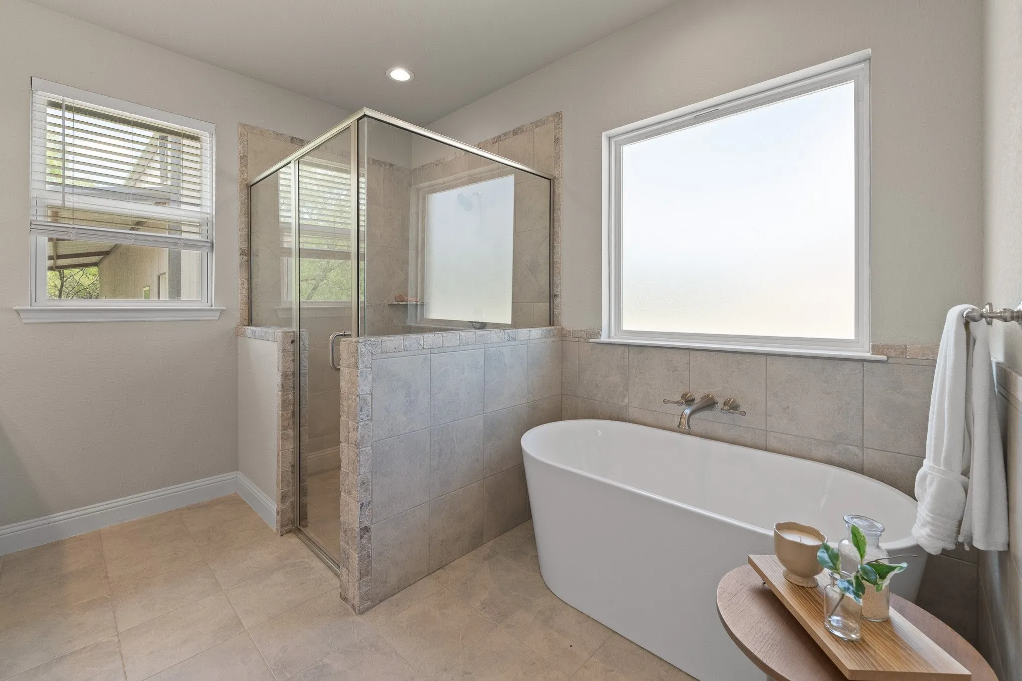 Single Family Residence For Sale in Parker County , 1001 Resolute Road, Millsap, Texas 76066, 3 Bedrooms, 3 Bathrooms, 2 Garage spaces, 2,236 Sqft, built in 2021, Preowned, Price $779,900, mls#21224628, Real Estate Agent in Millsap, Homes For Sale in Parker county, Homes For Sale in Millsap, Realtor in Millsap Texas, Real Estate Brokerage Independent Realty Texas, Luminita Cordes Realtor