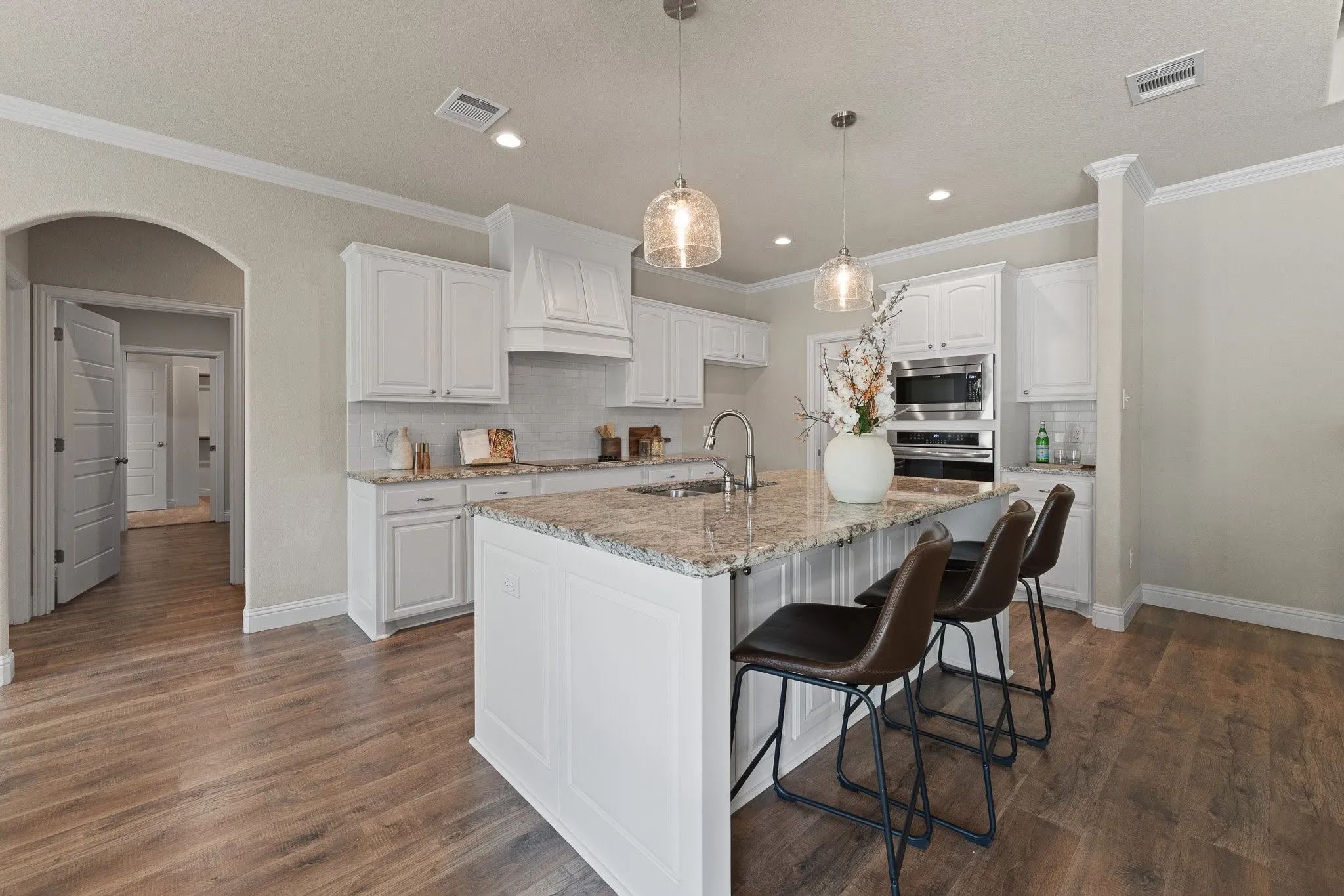 Single Family Residence For Sale in Parker County , 1001 Resolute Road, Millsap, Texas 76066, 3 Bedrooms, 3 Bathrooms, 2 Garage spaces, 2,236 Sqft, built in 2021, Preowned, Price $779,900, mls#21224628, Real Estate Agent in Millsap, Homes For Sale in Parker county, Homes For Sale in Millsap, Realtor in Millsap Texas, Real Estate Brokerage Independent Realty Texas, Luminita Cordes Realtor