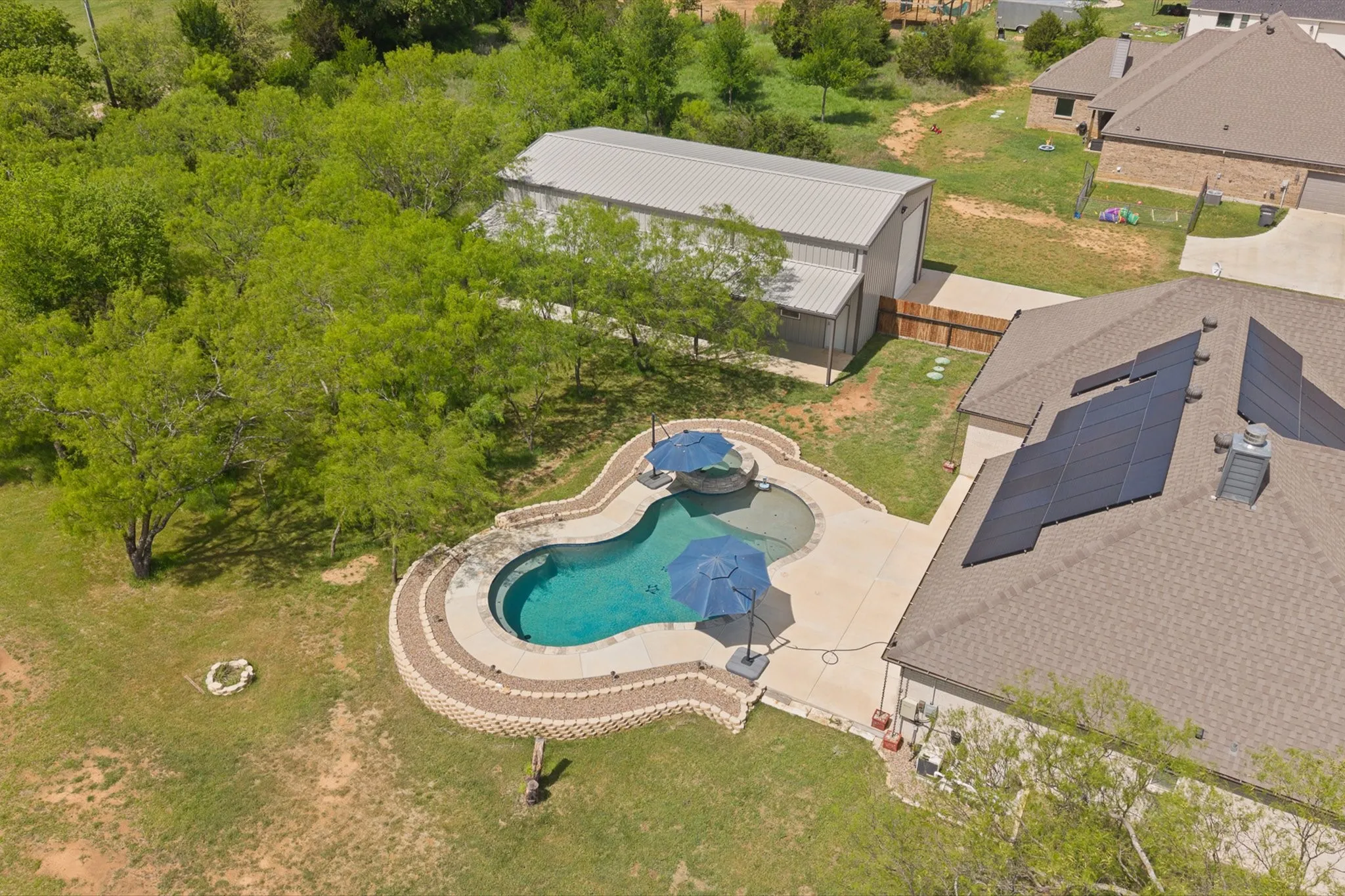 Single Family Residence For Sale in Parker County , 1001 Resolute Road, Millsap, Texas 76066, 3 Bedrooms, 3 Bathrooms, 2 Garage spaces, 2,236 Sqft, built in 2021, Preowned, Price $779,900, mls#21224628, Real Estate Agent in Millsap, Homes For Sale in Parker county, Homes For Sale in Millsap, Realtor in Millsap Texas, Real Estate Brokerage Independent Realty Texas, Luminita Cordes Realtor