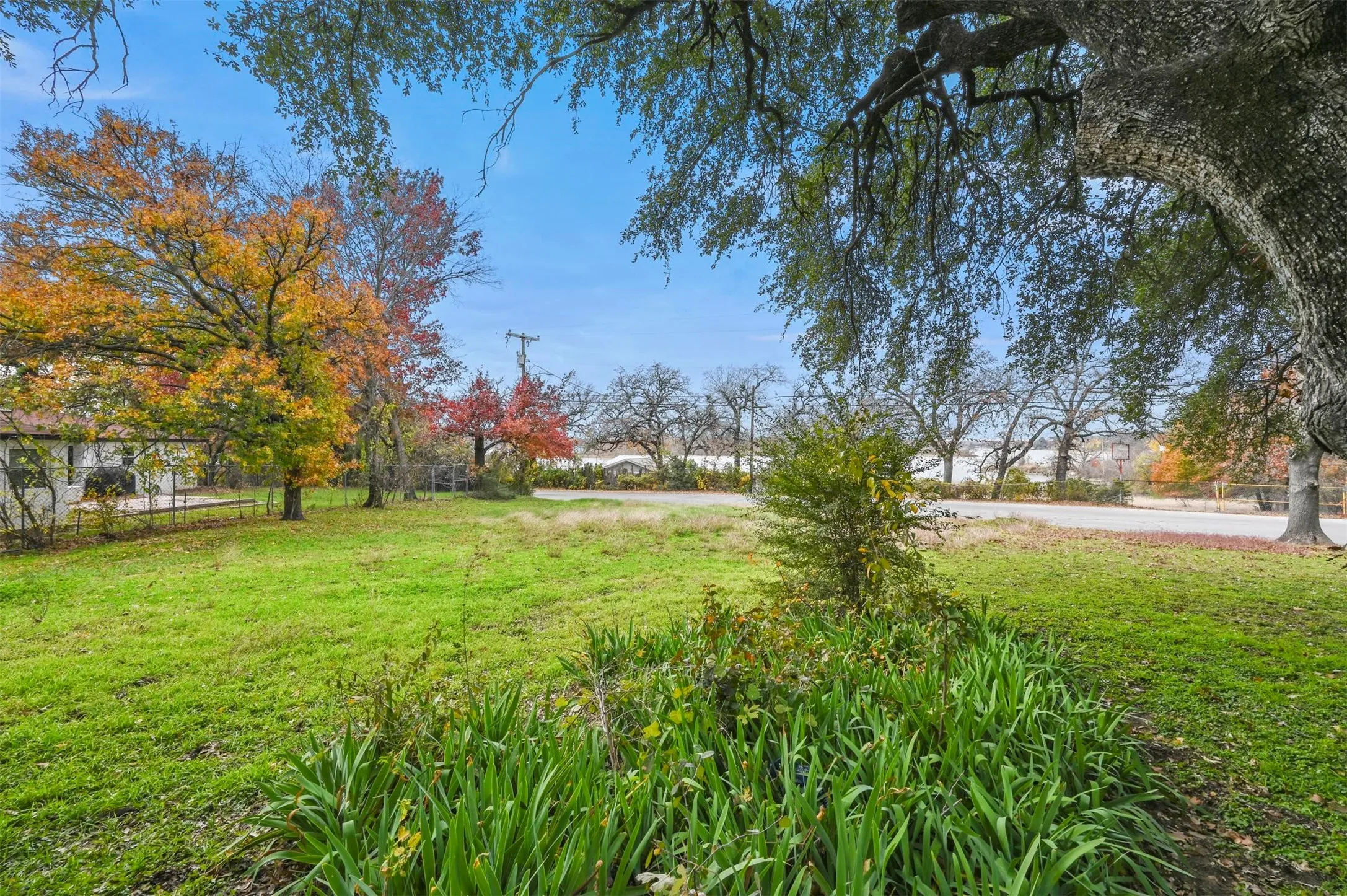 Unimproved Land For Sale in Tarrant County , 7533 Foster Drive, Lake Worth, Texas 76135, 0, 0, Garage spaces, 0 Sqft, built in 0, mls#21228163, Real Estate Agent in Lake Worth, Homes For Sale in Tarrant county, Homes For Sale in Lake Worth, Realtor in Lake Worth Texas, Real Estate Brokerage Independent Realty Texas, Luminita Cordes Realtor