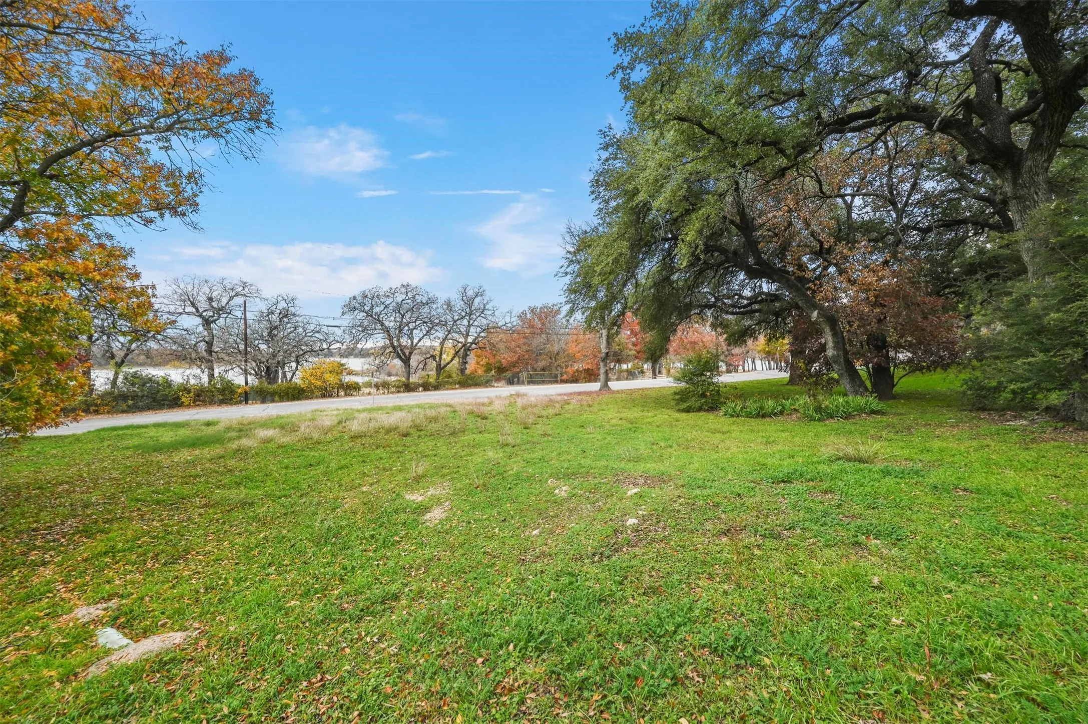 Unimproved Land For Sale in Tarrant County , 7533 Foster Drive, Lake Worth, Texas 76135, 0, 0, Garage spaces, 0 Sqft, built in 0, mls#21228163, Real Estate Agent in Lake Worth, Homes For Sale in Tarrant county, Homes For Sale in Lake Worth, Realtor in Lake Worth Texas, Real Estate Brokerage Independent Realty Texas, Luminita Cordes Realtor