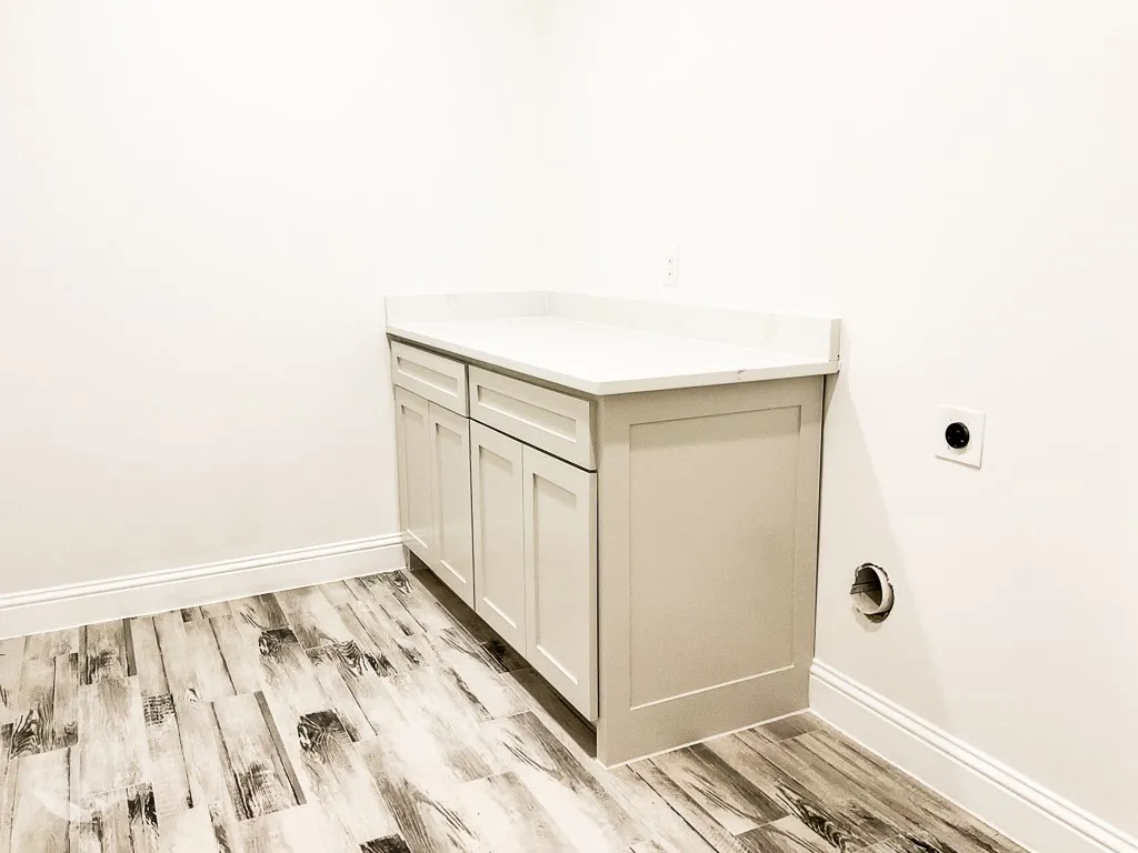 Single Family Residence For Sale in Johnson County , 201 Bluff Court, Godley, Texas 76044, 3 Bedroom, 4 Bathroom, 2 Garage spaces, 2,074 Sqft, built in 2025, New Construction - Complete, mls#21229990, Real Estate Agent in Godley, Homes For Sale in Johnson county, Homes For Sale in Godley, Realtor in Godley Texas, Real Estate Brokerage Independent Realty Texas, Luminita Cordes Realtor