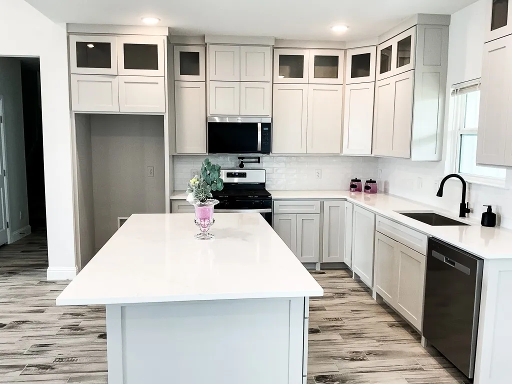 Single Family Residence For Sale in Johnson County , 201 Bluff Court, Godley, Texas 76044, 3 Bedroom, 4 Bathroom, 2 Garage spaces, 2,074 Sqft, built in 2025, New Construction - Complete, mls#21229990, Real Estate Agent in Godley, Homes For Sale in Johnson county, Homes For Sale in Godley, Realtor in Godley Texas, Real Estate Brokerage Independent Realty Texas, Luminita Cordes Realtor