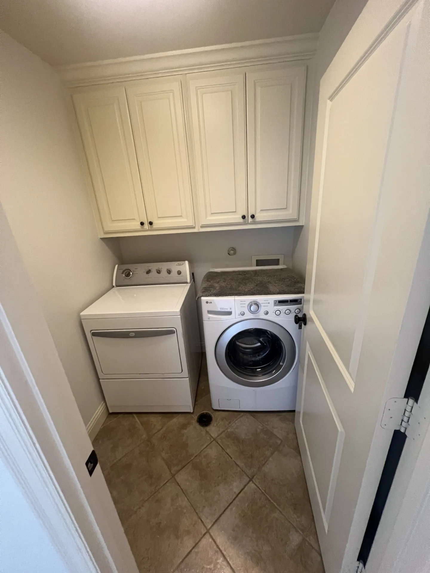 Condominium For Rent in Dallas County , 3414 Mcfarlin Boulevard 3, University Park, Texas 75205, 2 Bedrooms, 3 Bathrooms, 2 Garage spaces, 1,711 Sqft, built in 2004, Price $4,500, mls#21229959, Real Estate Agent in University Park, Homes For Rent in Dallas county, Homes For Rent in University Park, Realtor in University Park Texas, Real Estate Brokerage Independent Realty Texas, Luminita Cordes Realtor
