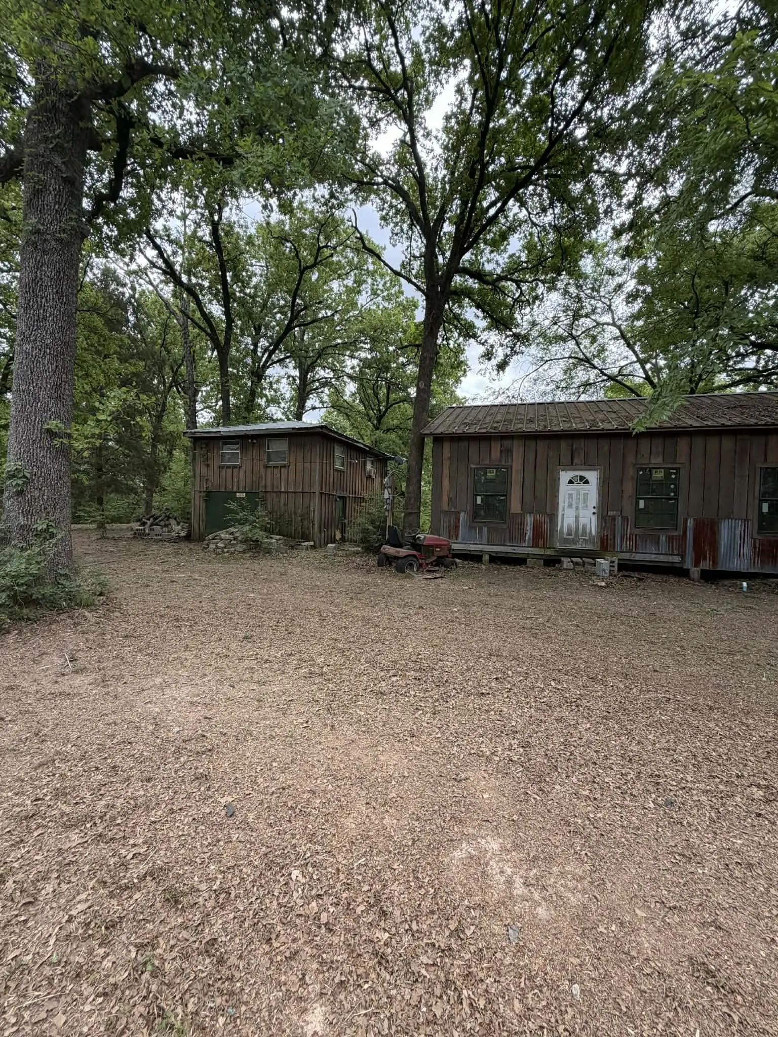 Single Family Residence For Sale in Henderson County , 905 Tupuna Drive, Tool, Texas 75143, 2 Bedroom, 1 Bathroom, Garage spaces, 800 Sqft, built in 2020, Preowned, mls#21226689, Real Estate Agent in Tool, Homes For Sale in Henderson county, Homes For Sale in Tool, Realtor in Tool Texas, Real Estate Brokerage Independent Realty Texas, Luminita Cordes Realtor