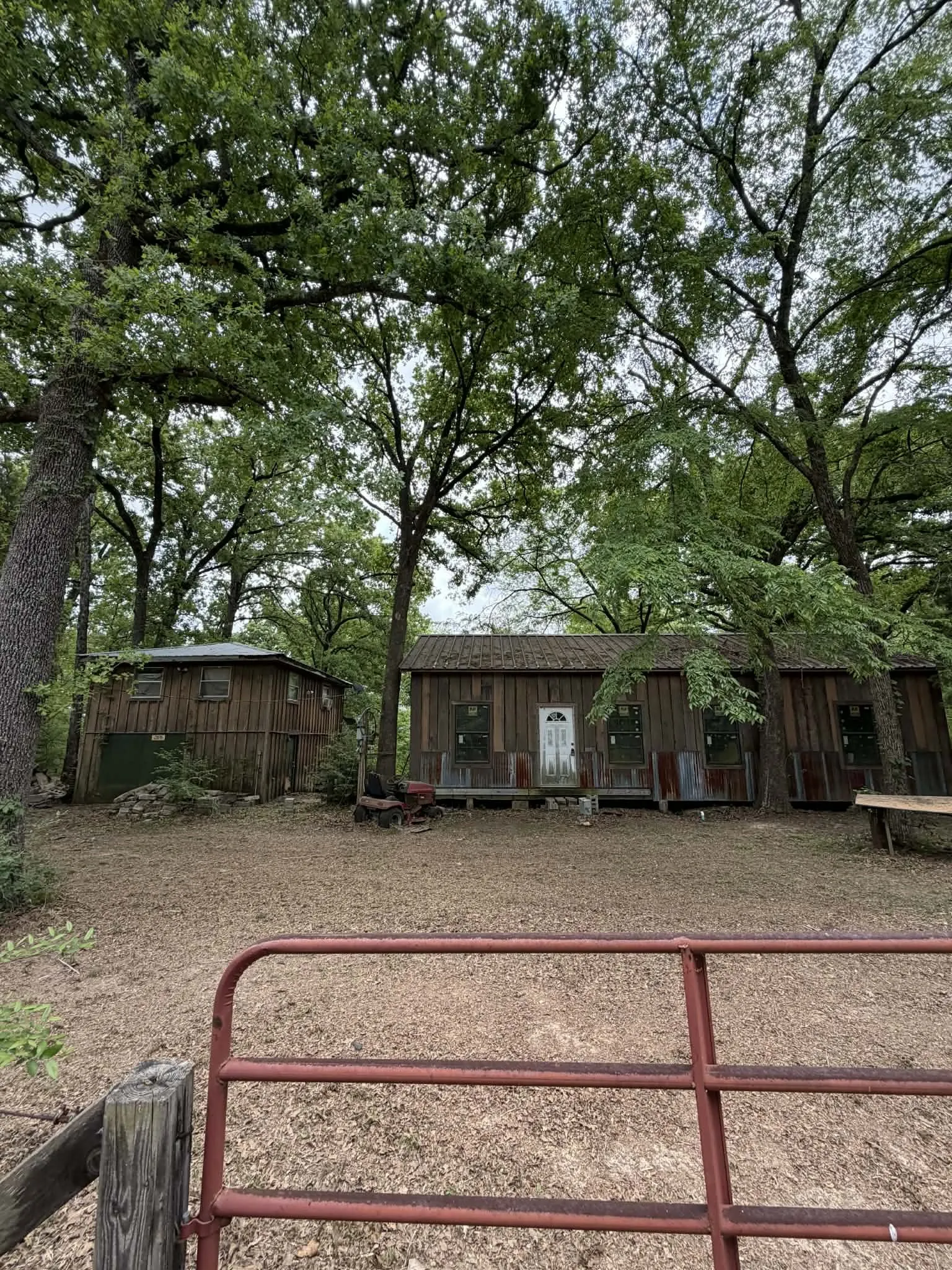 Single Family Residence For Sale in Henderson County , 905 Tupuna Drive, Tool, Texas 75143, 2 Bedroom, 1 Bathroom, Garage spaces, 800 Sqft, built in 2020, Preowned, mls#21226689, Real Estate Agent in Tool, Homes For Sale in Henderson county, Homes For Sale in Tool, Realtor in Tool Texas, Real Estate Brokerage Independent Realty Texas, Luminita Cordes Realtor