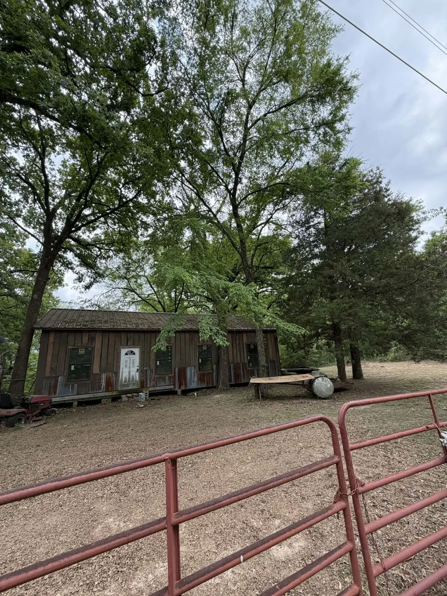 Single Family Residence For Sale in Henderson County , 905 Tupuna Drive, Tool, Texas 75143, 2 Bedroom, 1 Bathroom, Garage spaces, 800 Sqft, built in 2020, Preowned, mls#21226689, Real Estate Agent in Tool, Homes For Sale in Henderson county, Homes For Sale in Tool, Realtor in Tool Texas, Real Estate Brokerage Independent Realty Texas, Luminita Cordes Realtor