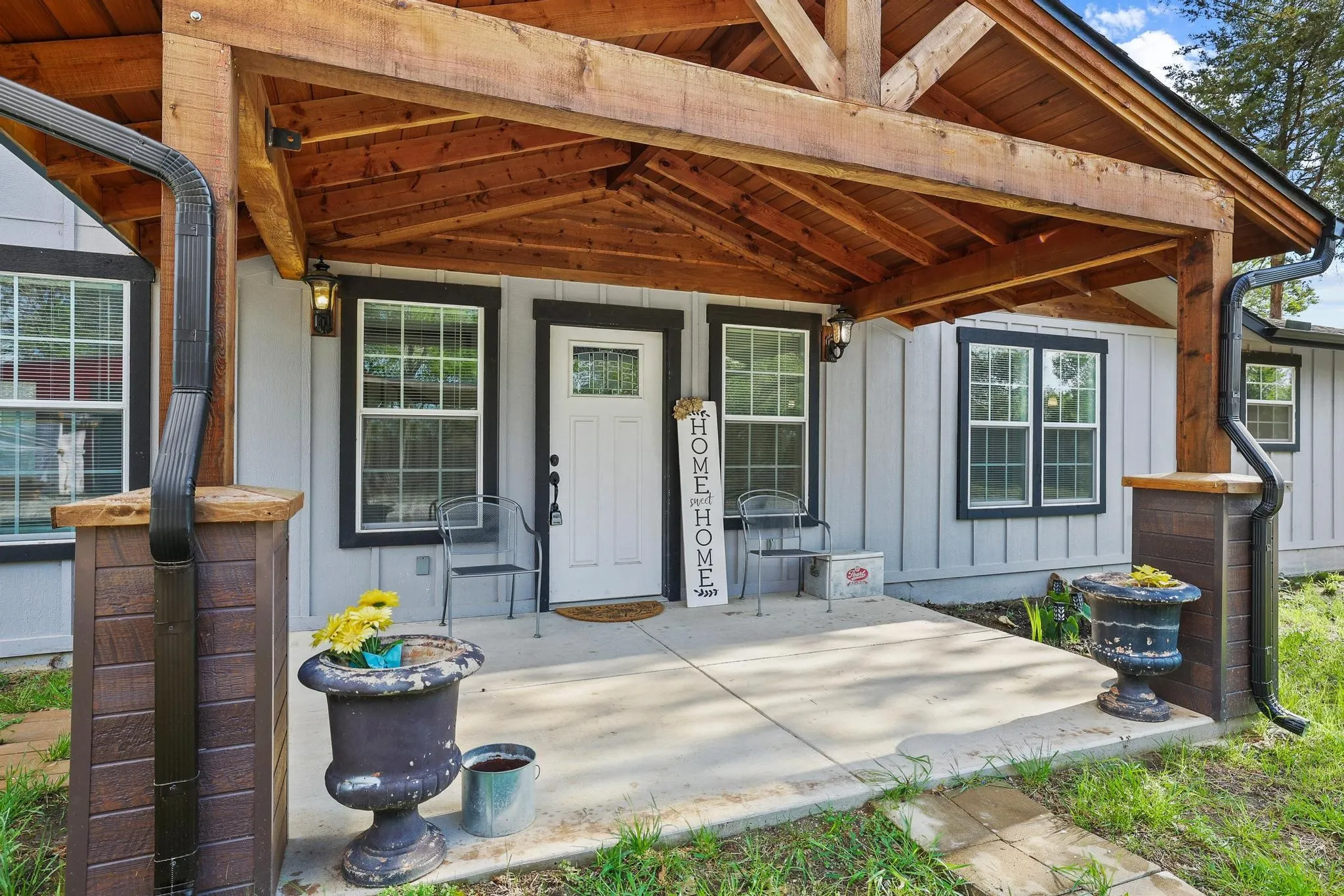 Single Family Residence For Sale in Fannin County , 1604 County Rd 4040, Savoy, Texas 75479, 4 Bedroom, 3 Bathroom, Garage spaces, 2,464 Sqft, built in 2024, New Construction - Complete, mls#21230187, Real Estate Agent in Savoy, Homes For Sale in Fannin county, Homes For Sale in Savoy, Realtor in Savoy Texas, Real Estate Brokerage Independent Realty Texas, Luminita Cordes Realtor
