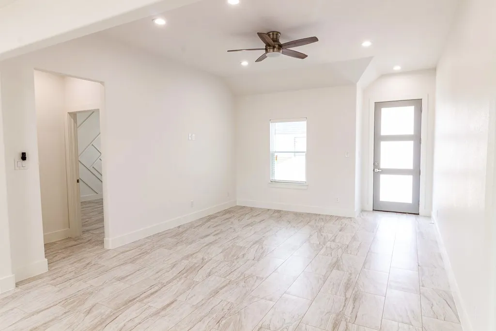 Single Family Residence For Sale in Johnson County , 536 Highview Court, Godley, Texas 76044, 3 Bedroom, 2 Bathroom, 2 Garage spaces, 1,786 Sqft, built in 2025, New Construction - Complete, mls#21230173, Real Estate Agent in Godley, Homes For Sale in Johnson county, Homes For Sale in Godley, Realtor in Godley Texas, Real Estate Brokerage Independent Realty Texas, Luminita Cordes Realtor