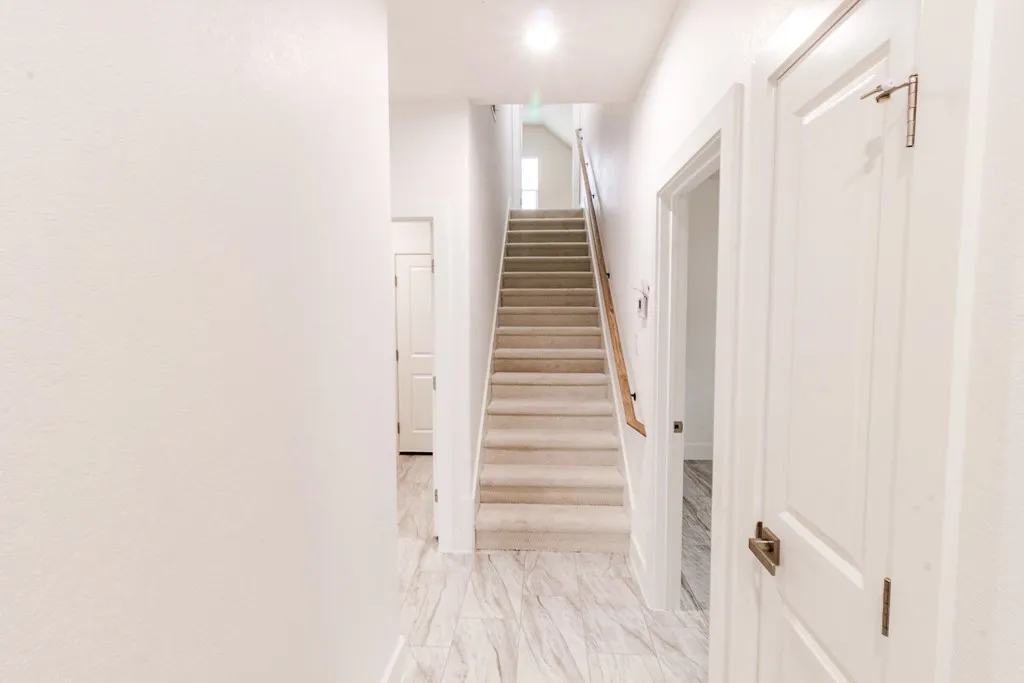 Single Family Residence For Sale in Johnson County , 536 Highview Court, Godley, Texas 76044, 3 Bedroom, 2 Bathroom, 2 Garage spaces, 1,786 Sqft, built in 2025, New Construction - Complete, mls#21230173, Real Estate Agent in Godley, Homes For Sale in Johnson county, Homes For Sale in Godley, Realtor in Godley Texas, Real Estate Brokerage Independent Realty Texas, Luminita Cordes Realtor