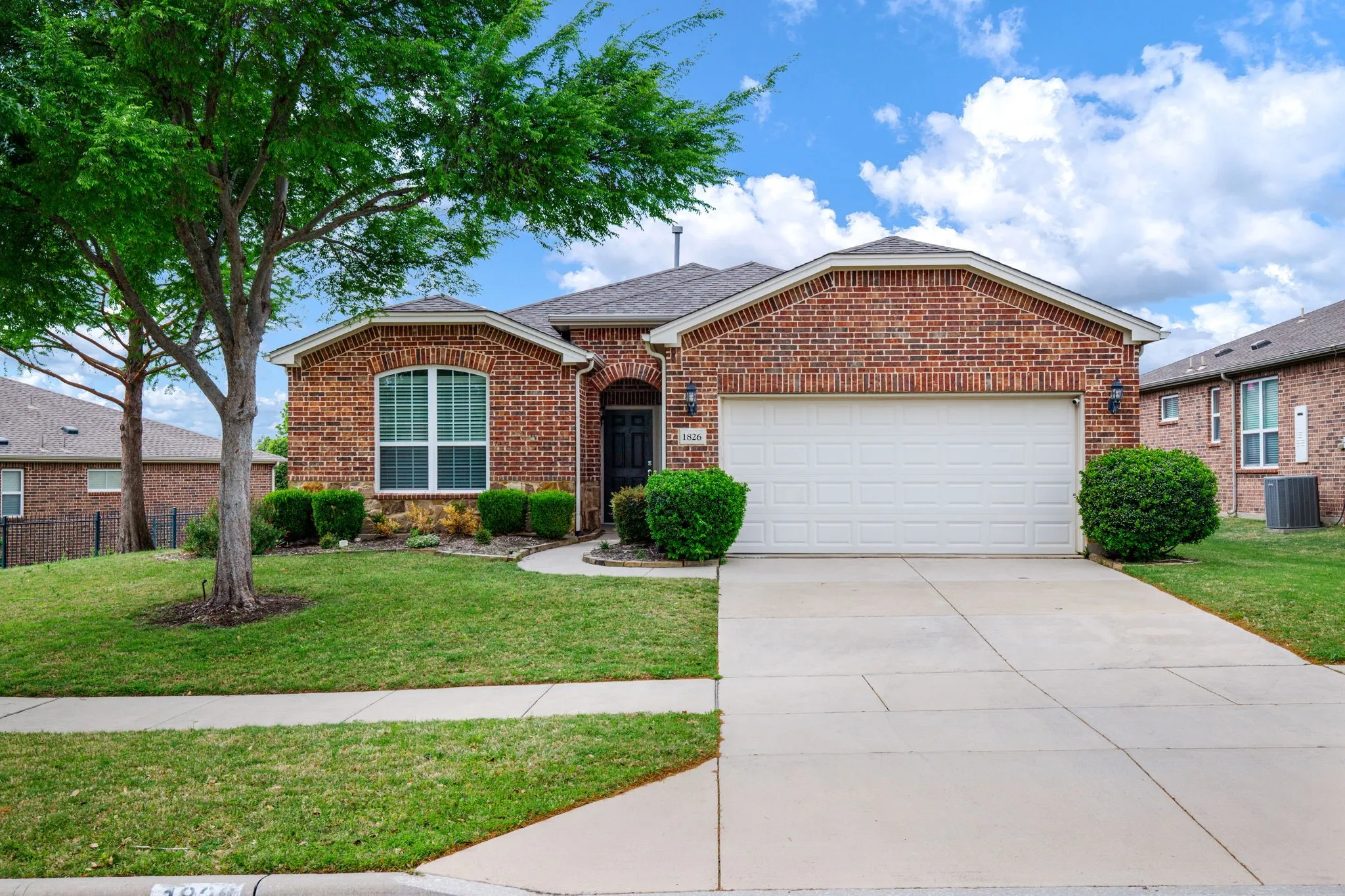 Single Family Residence For Sale in Denton County , 1826 Windy Hill Drive, Frisco, Texas 75036, 3 Bedroom, 2 Bathroom, 2 Garage spaces, 1,976 Sqft, built in 2011, mls#21229018, Real Estate Agent in Frisco, Homes For Sale in Denton county, Homes For Sale in Frisco, Realtor in Frisco Texas, Real Estate Brokerage Independent Realty Texas, Luminita Cordes Realtor